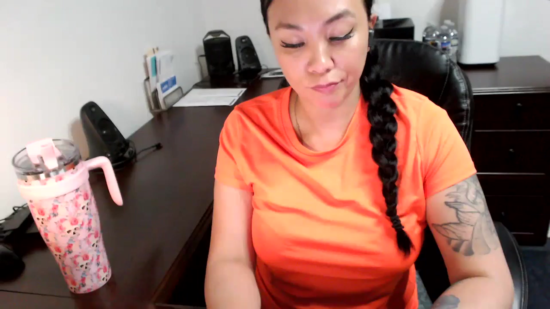 Gallery image thumbnail from MickaylaMoon's myfreecams stream on, 05/27/2024, 16:41 image 19 of 20