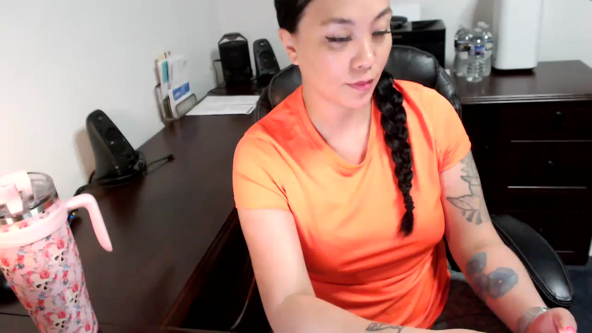 Gallery image thumbnail from MickaylaMoon's myfreecams stream on, 05/27/2024, 16:41 image 4 of 20