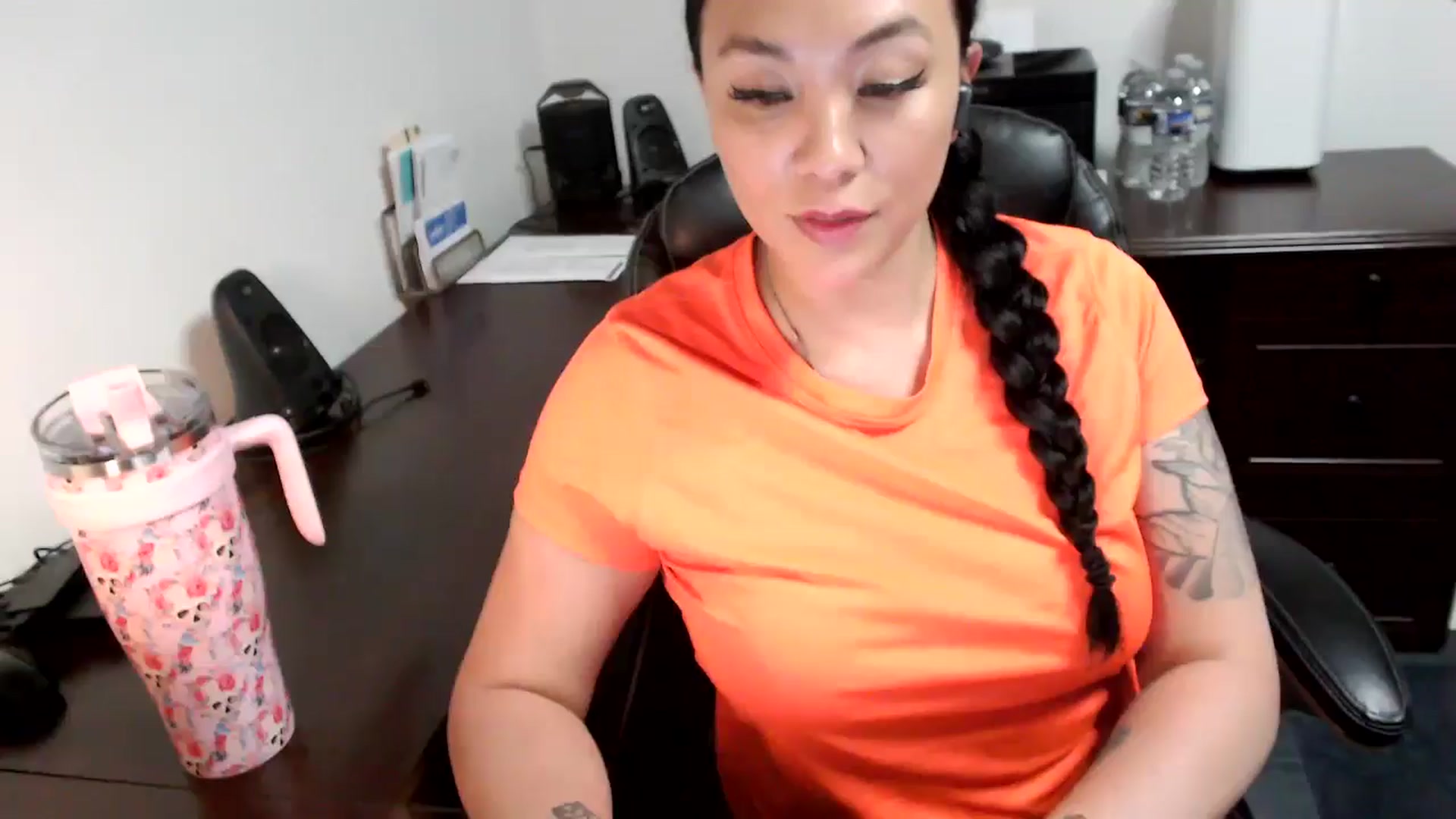 Gallery image thumbnail from MickaylaMoon's myfreecams stream on, 05/27/2024, 16:41 image 13 of 20