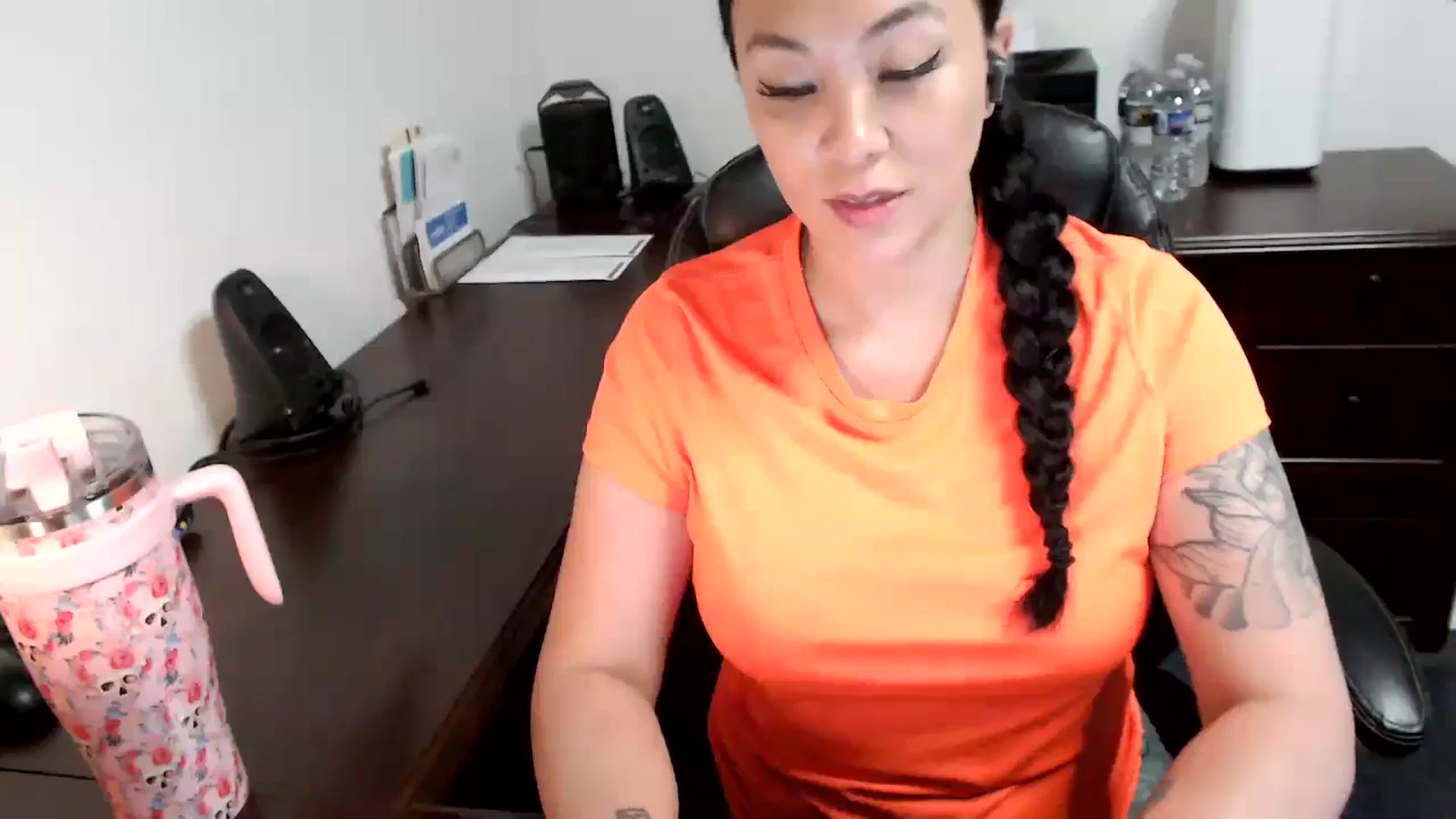 Gallery image thumbnail from MickaylaMoon's myfreecams stream on, 05/27/2024, 18:19 image 20 of 20