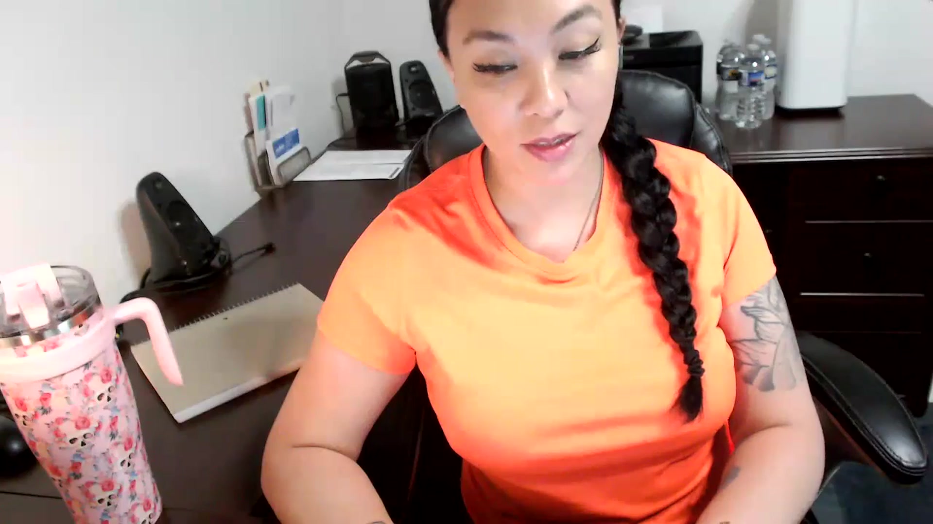 Gallery image thumbnail from MickaylaMoon's myfreecams stream on, 05/27/2024, 18:19 image 9 of 20