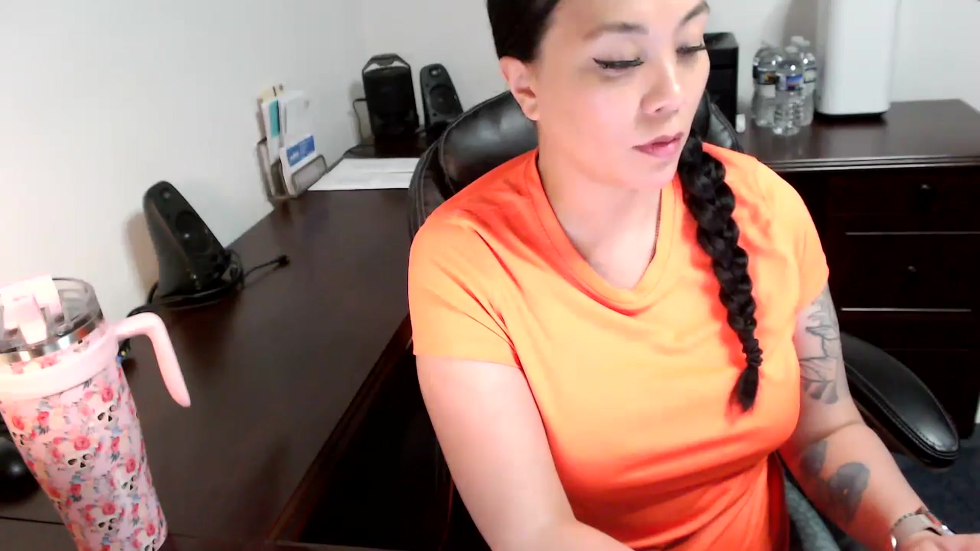 Gallery image thumbnail from MickaylaMoon's myfreecams stream on, 05/27/2024, 18:19 image 17 of 20
