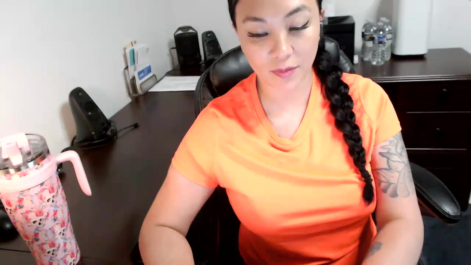Gallery image thumbnail from MickaylaMoon's myfreecams stream on, 05/27/2024, 18:19 image 15 of 20
