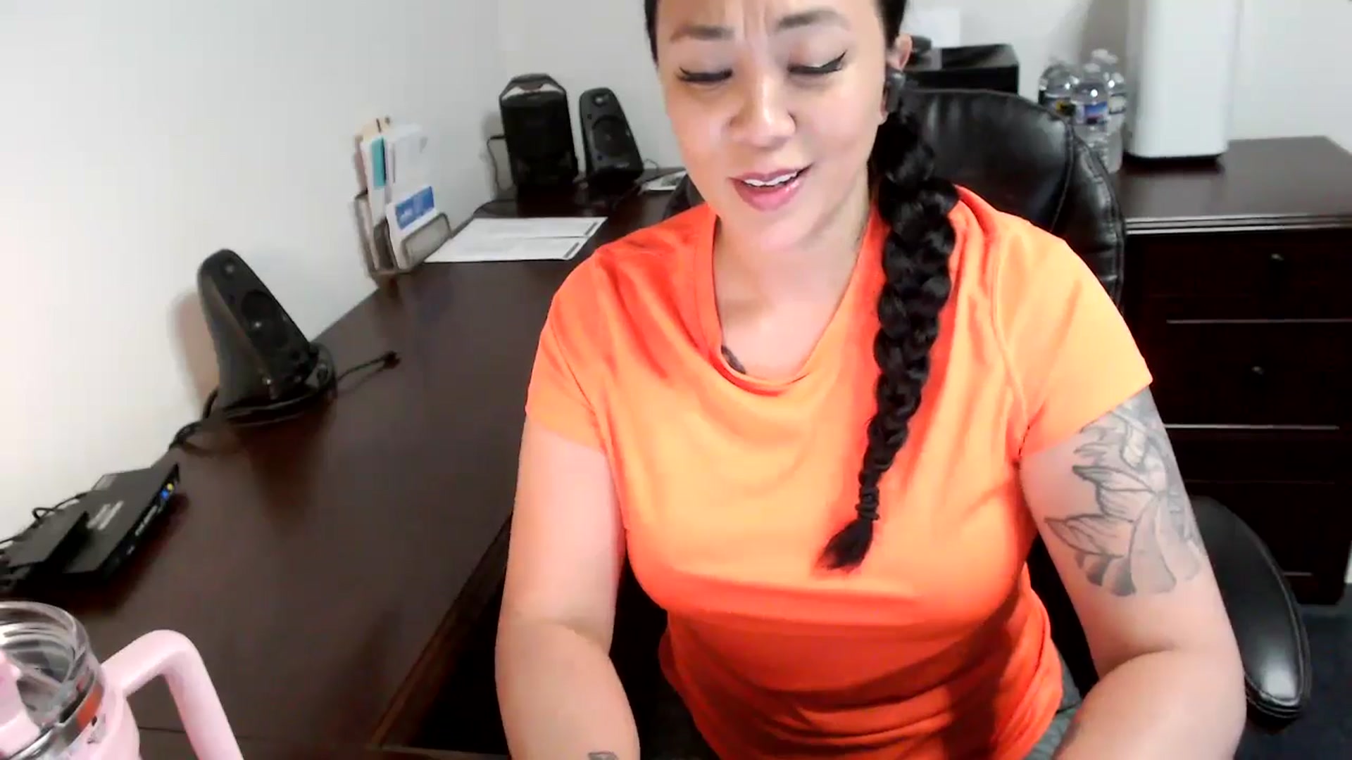 Gallery image thumbnail from MickaylaMoon's myfreecams stream on, 05/27/2024, 18:37 image 20 of 20