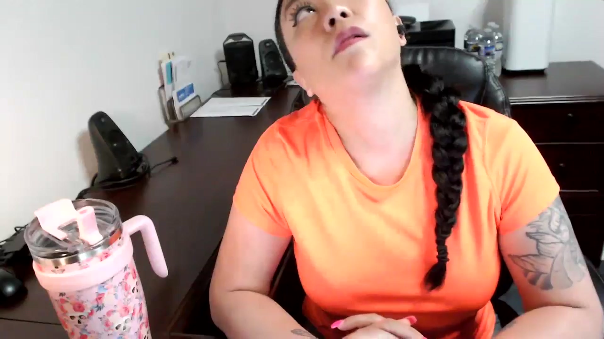 Gallery image thumbnail from MickaylaMoon's myfreecams stream on, 05/27/2024, 18:37 image 11 of 20