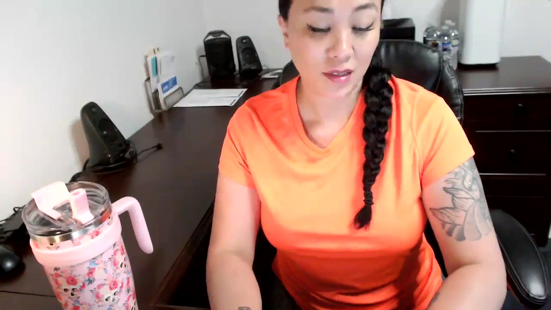 Gallery image thumbnail from MickaylaMoon's myfreecams stream on, 05/27/2024, 18:37 image 14 of 20