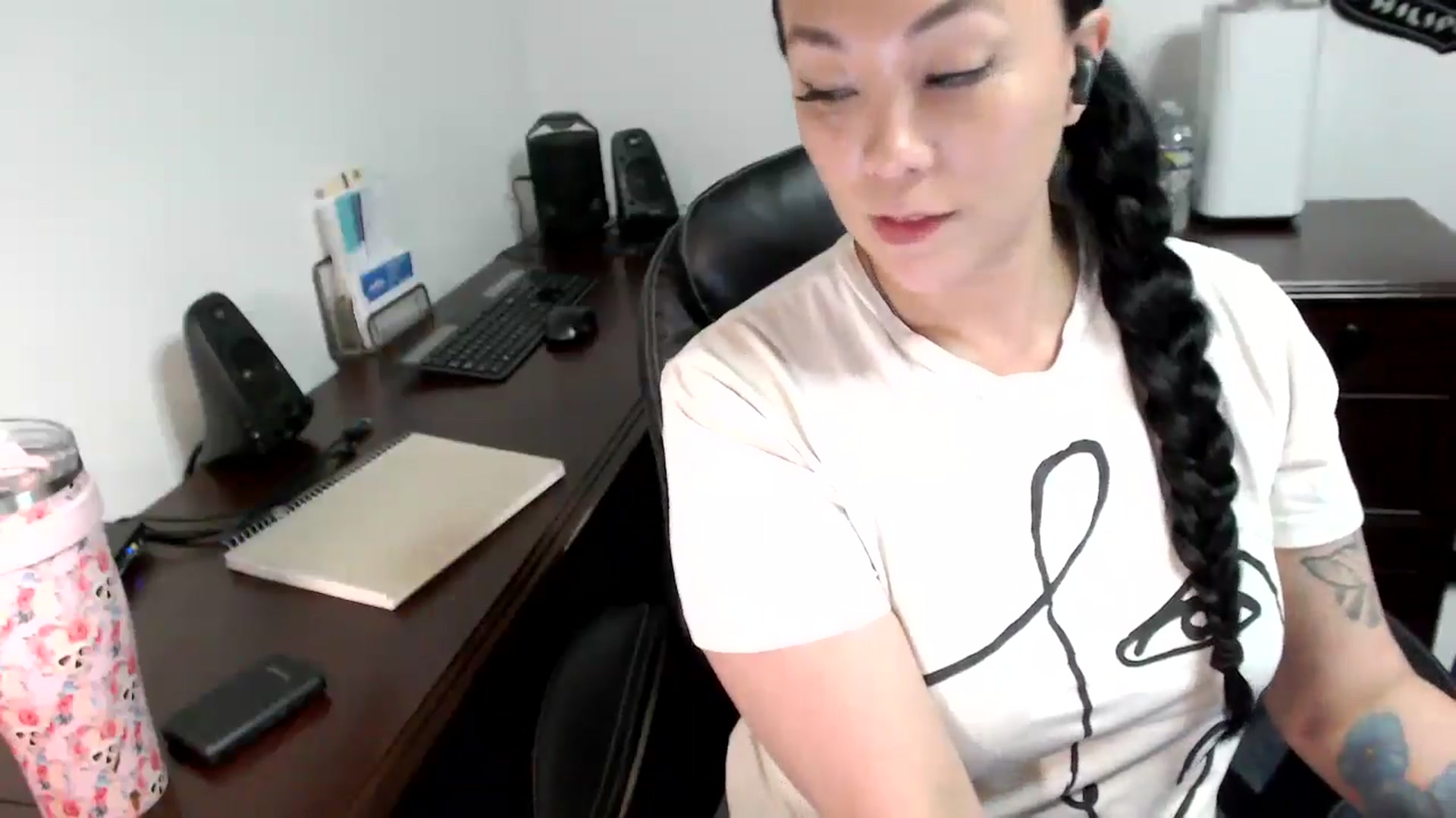 Gallery image thumbnail from MickaylaMoon's myfreecams stream on, 05/28/2024, 16:24 image 11 of 20