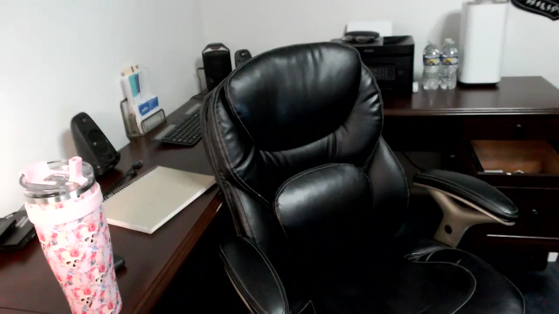 Gallery image thumbnail from MickaylaMoon's myfreecams stream on, 05/28/2024, 16:24 image 9 of 20