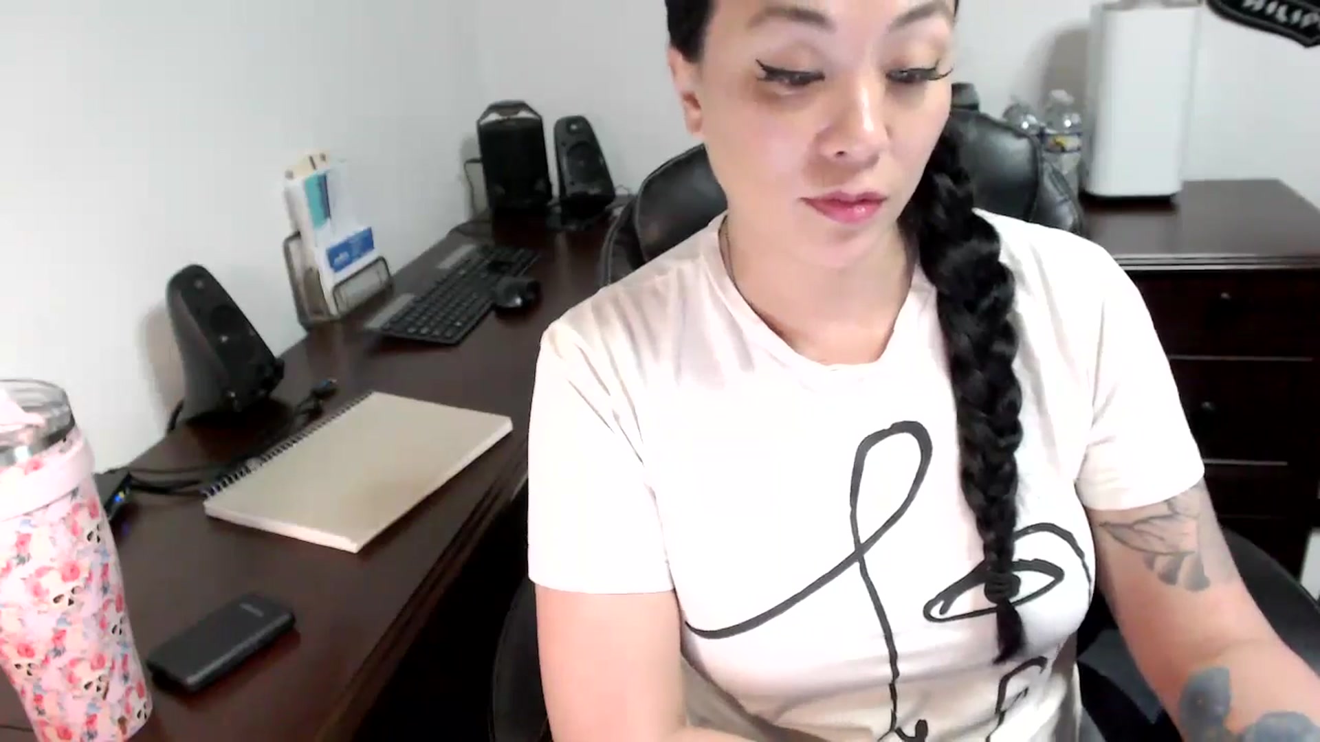 Gallery image thumbnail from MickaylaMoon's myfreecams stream on, 05/28/2024, 16:24 image 12 of 20