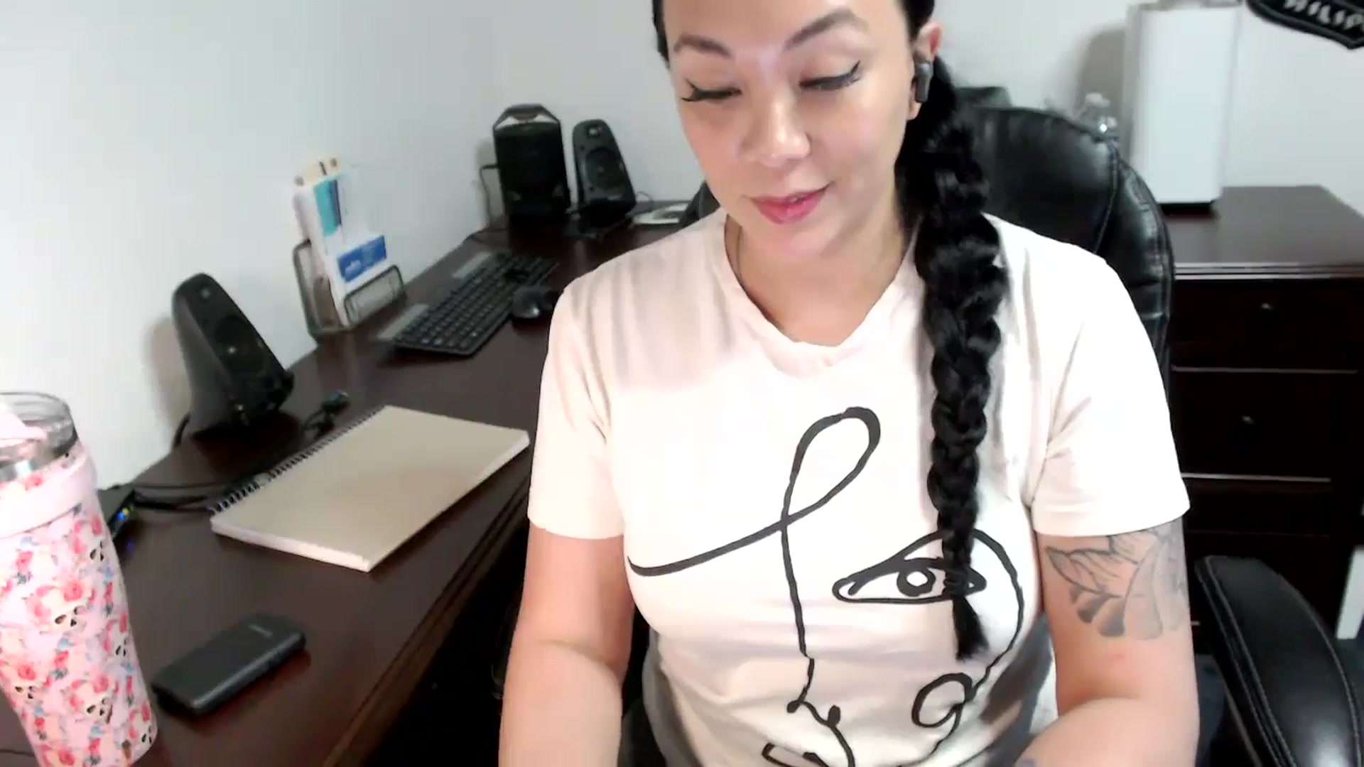 Gallery image thumbnail from MickaylaMoon's myfreecams stream on, 05/28/2024, 16:24 image 14 of 20
