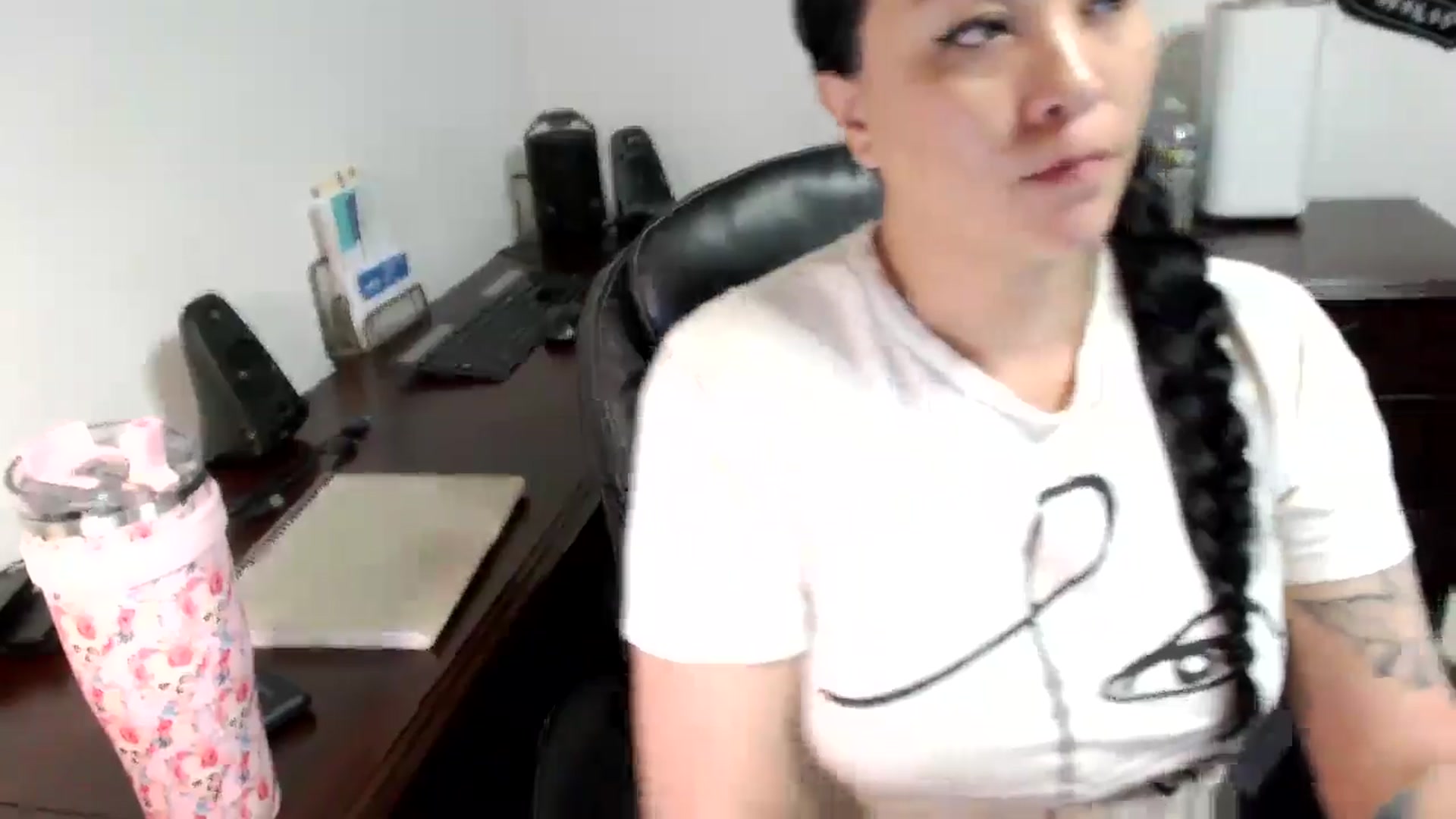 Gallery image thumbnail from MickaylaMoon's myfreecams stream on, 05/28/2024, 18:18 image 17 of 20