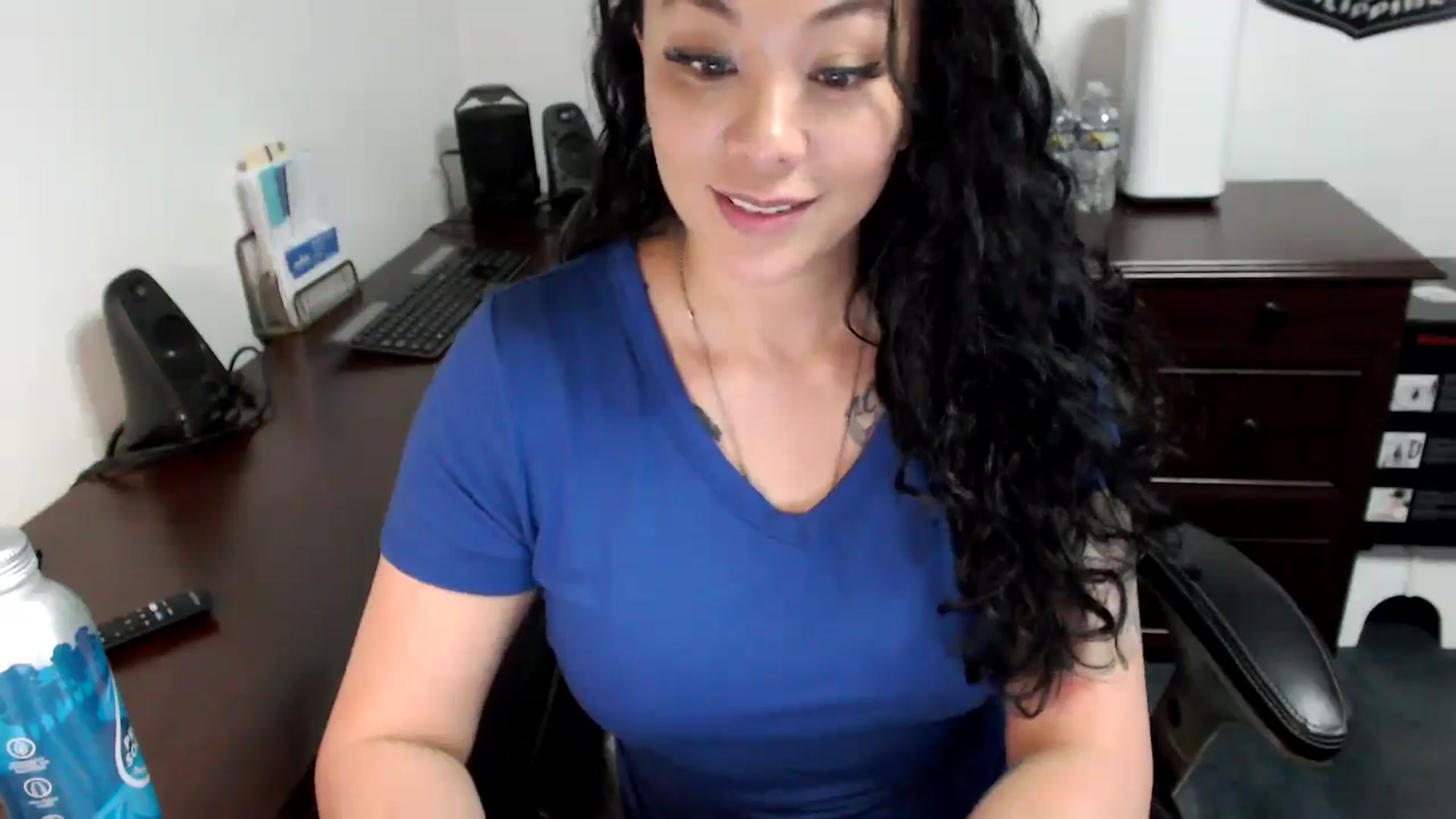 Gallery image thumbnail from MickaylaMoon's myfreecams stream on, 05/29/2024, 14:22 image 15 of 20