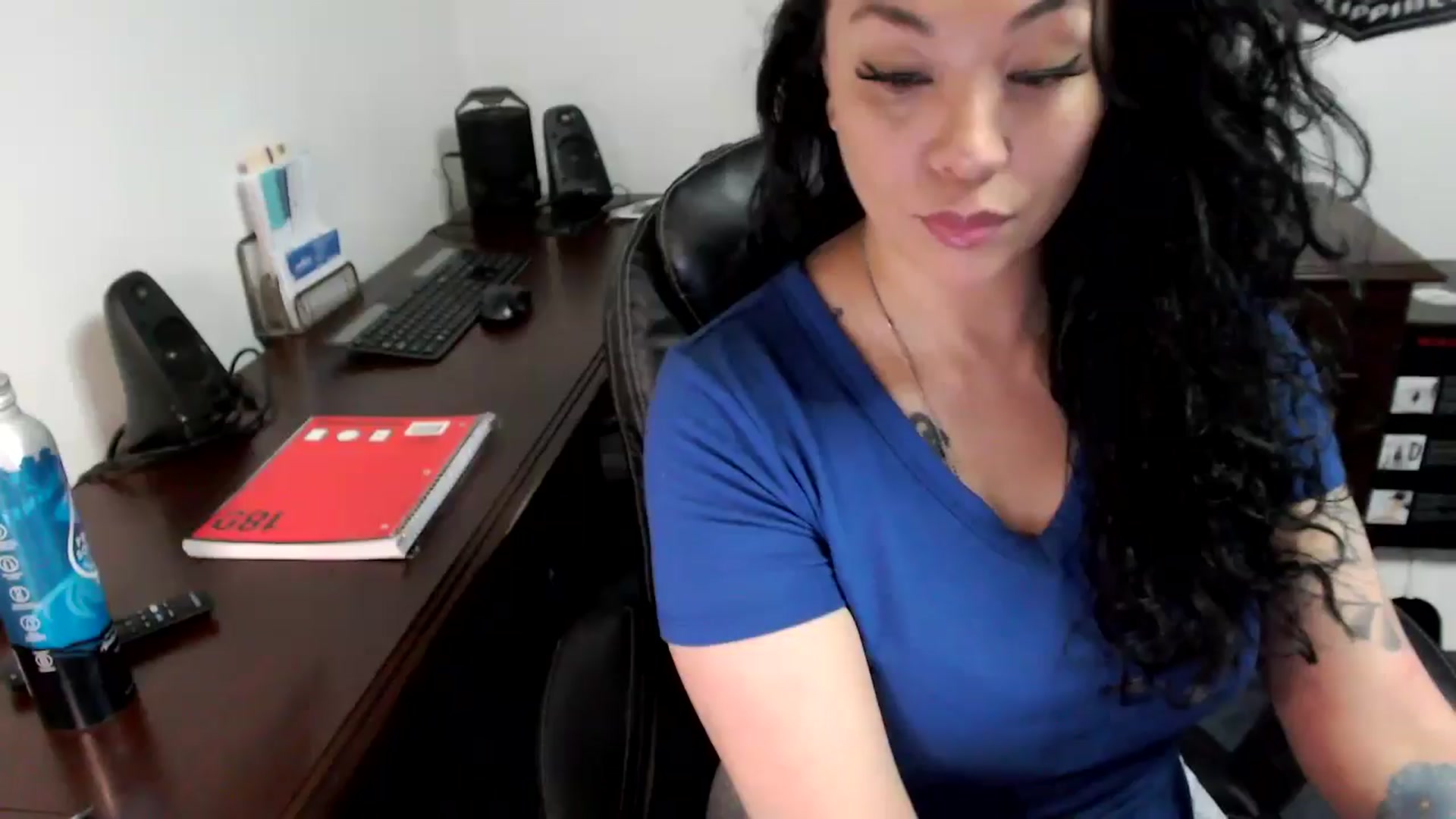 Gallery image thumbnail from MickaylaMoon's myfreecams stream on, 05/29/2024, 14:22 image 8 of 20