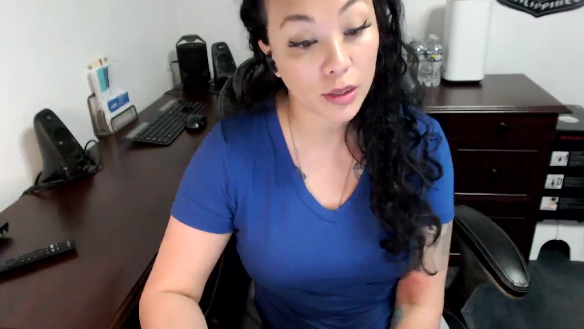 Gallery image thumbnail from MickaylaMoon's myfreecams stream on, 05/29/2024, 16:07 image 13 of 20