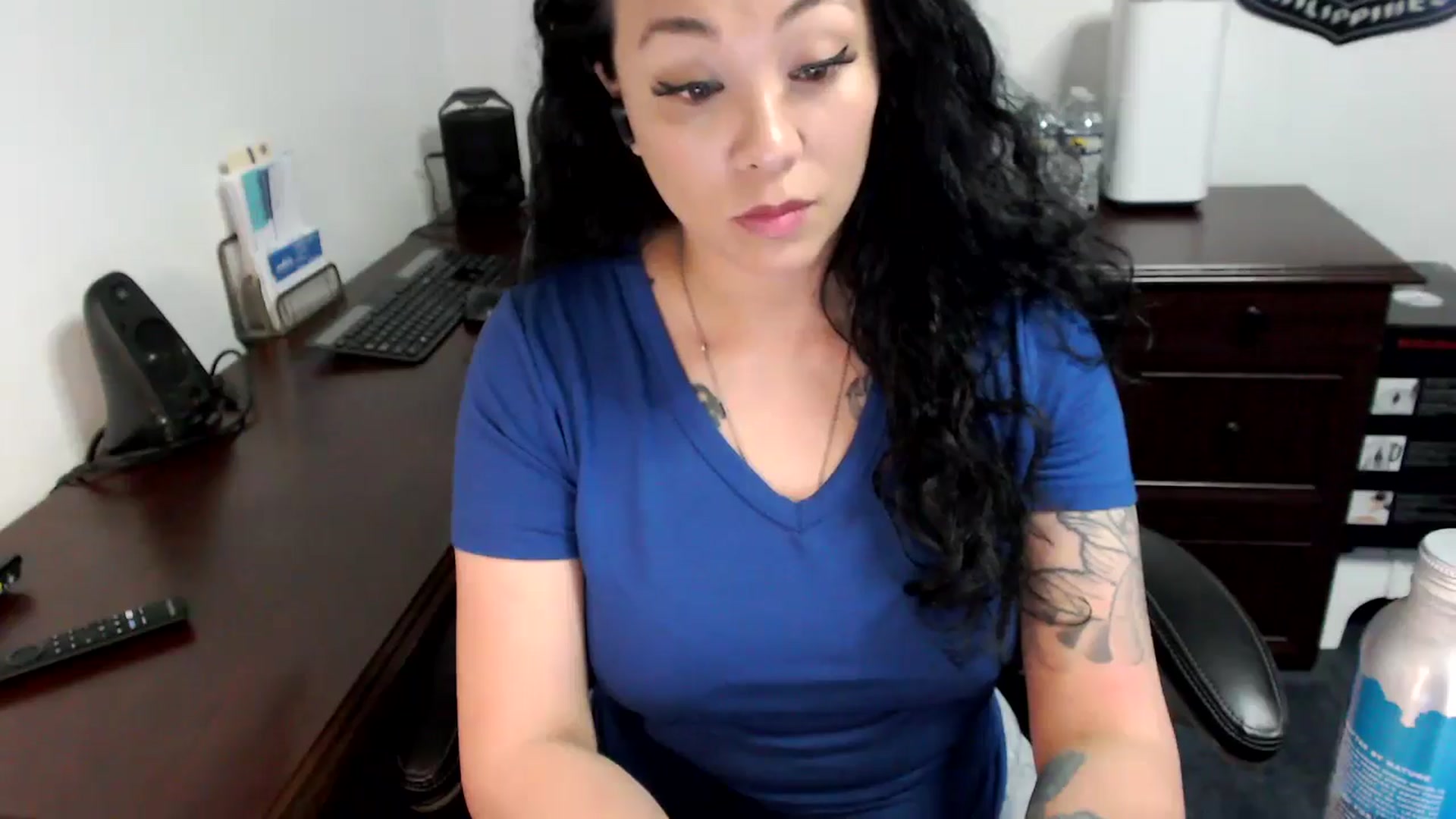 Gallery image thumbnail from MickaylaMoon's myfreecams stream on, 05/29/2024, 16:07 image 12 of 20