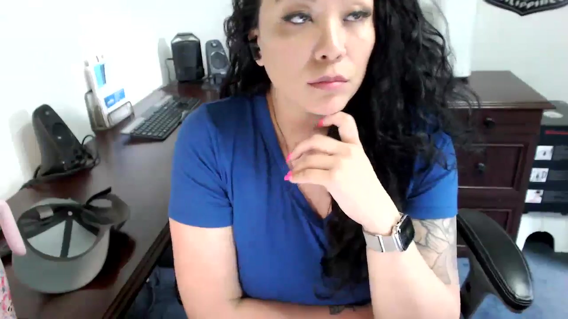 Gallery image thumbnail from MickaylaMoon's myfreecams stream on, 05/29/2024, 16:45 image 6 of 20