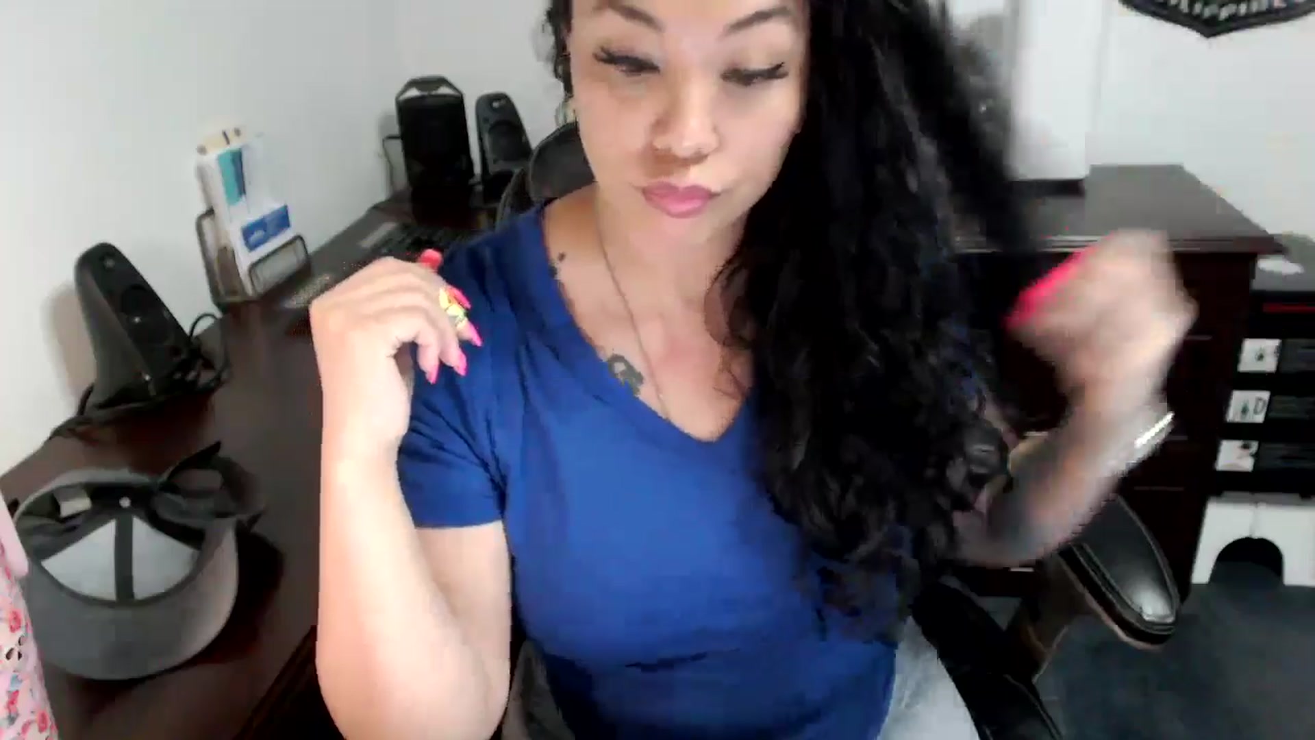 Gallery image thumbnail from MickaylaMoon's myfreecams stream on, 05/29/2024, 16:45 image 11 of 20