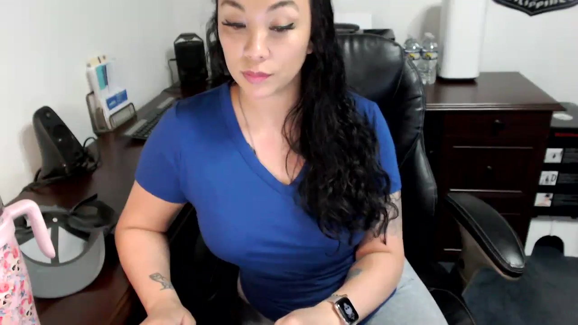 Gallery image thumbnail from MickaylaMoon's myfreecams stream on, 05/29/2024, 16:45 image 19 of 20