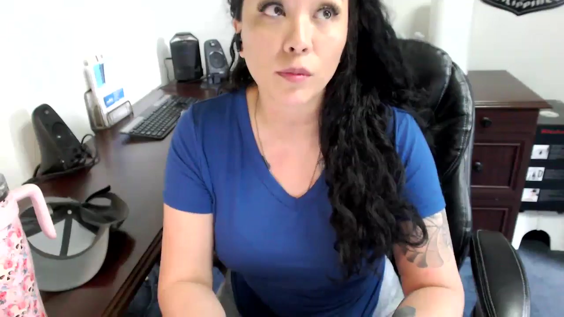 Gallery image thumbnail from MickaylaMoon's myfreecams stream on, 05/29/2024, 16:45 image 5 of 20