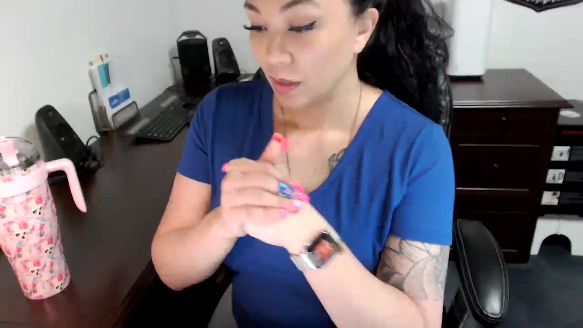 Gallery image thumbnail from MickaylaMoon's myfreecams stream on, 05/29/2024, 18:25 image 16 of 20