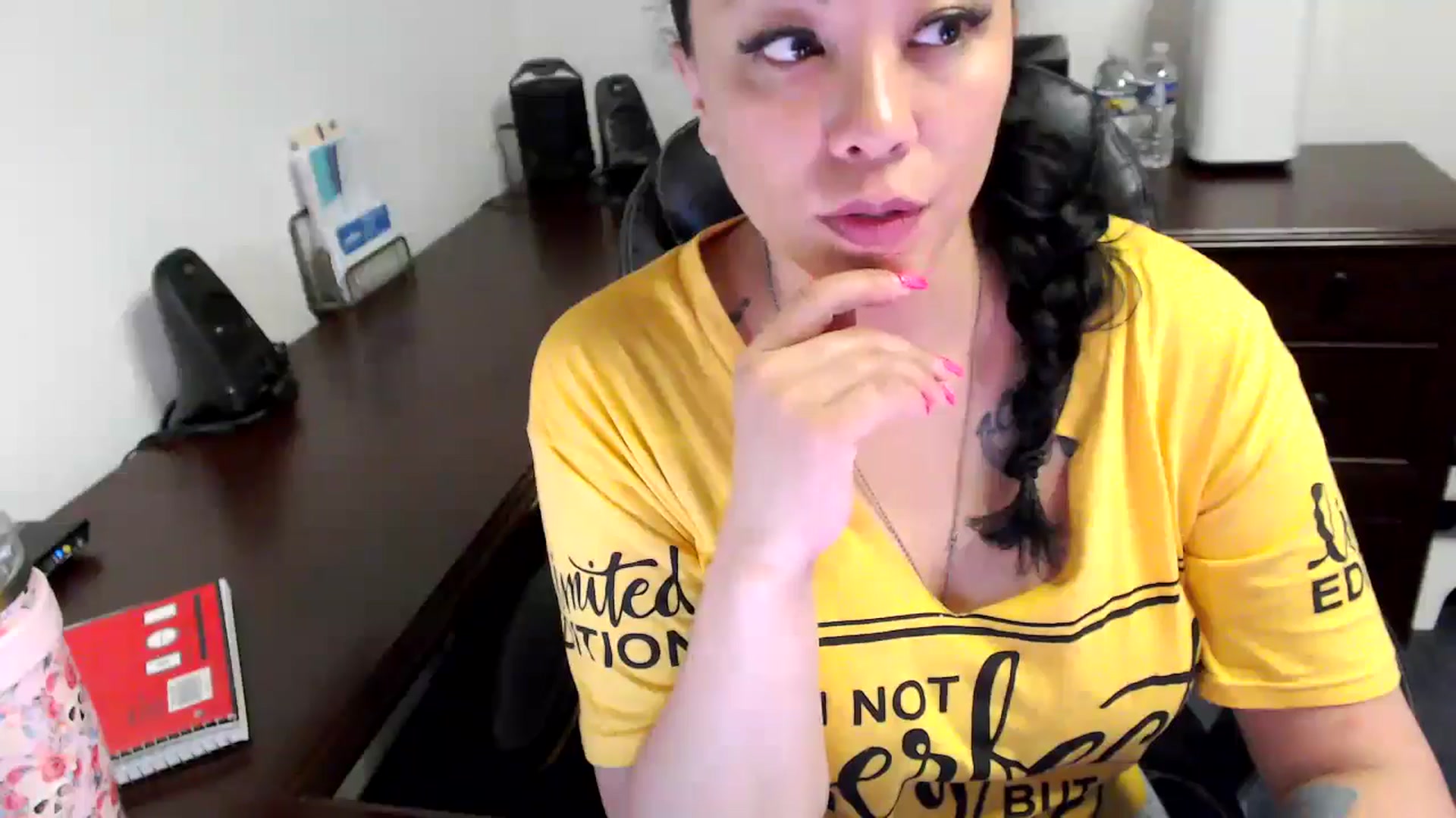 Gallery image thumbnail from MickaylaMoon's myfreecams stream on, 05/31/2024, 16:00 image 7 of 20