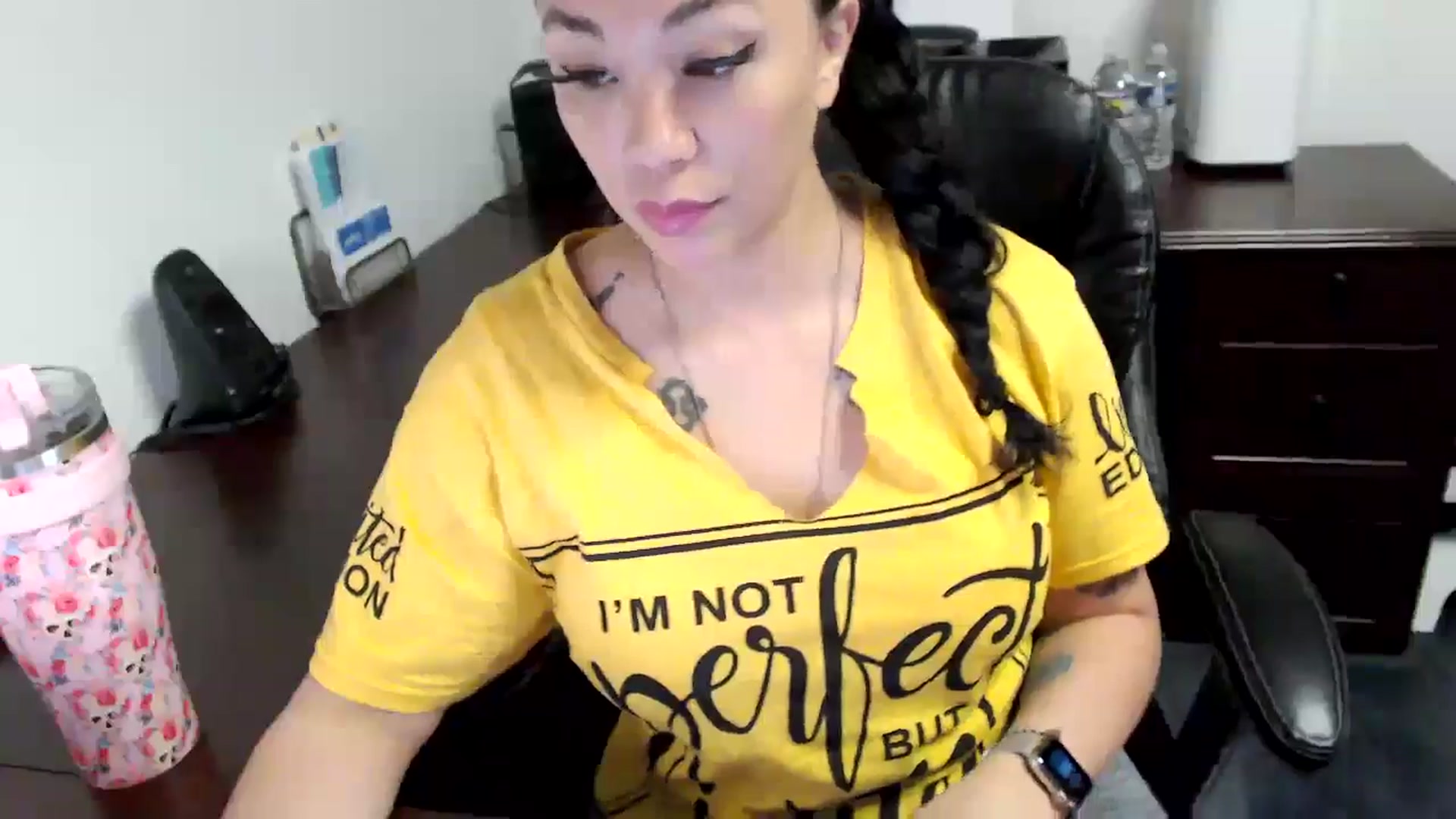 Gallery image thumbnail from MickaylaMoon's myfreecams stream on, 05/31/2024, 16:00 image 5 of 20