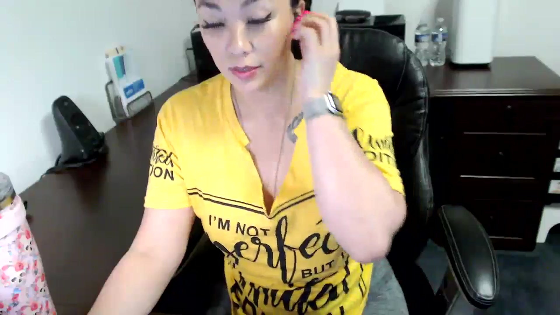 Gallery image thumbnail from MickaylaMoon's myfreecams stream on, 05/31/2024, 19:45 image 9 of 20