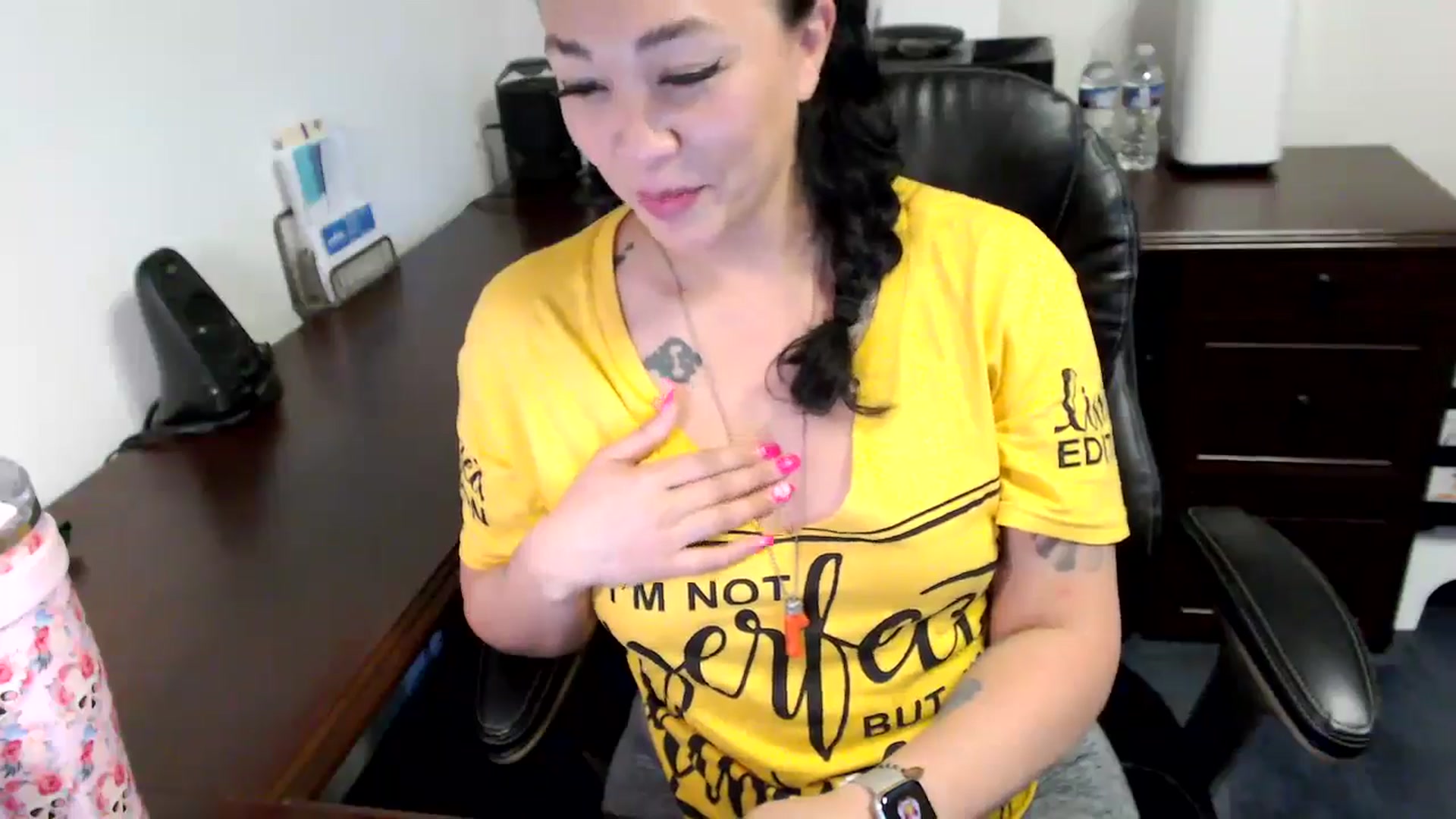 Gallery image thumbnail from MickaylaMoon's myfreecams stream on, 05/31/2024, 19:45 image 20 of 20