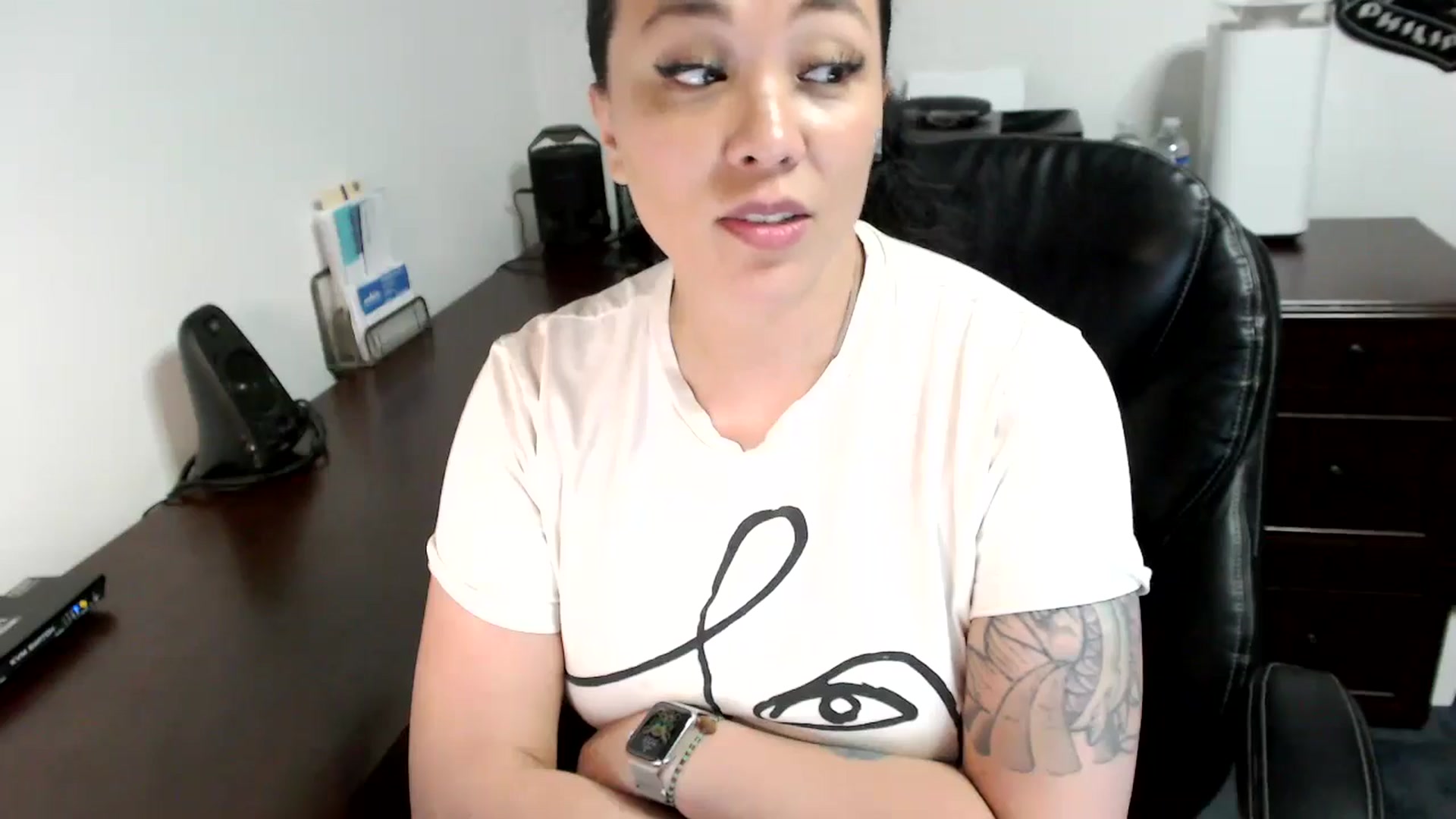 Gallery image thumbnail from MickaylaMoon's myfreecams stream on, 06/03/2024, 17:13 image 18 of 20