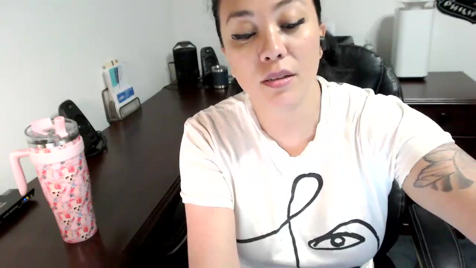 Gallery image thumbnail from MickaylaMoon's myfreecams stream on, 06/03/2024, 20:35 image 7 of 20
