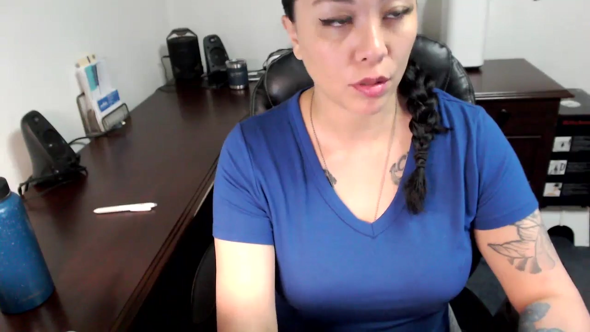 Gallery image thumbnail from MickaylaMoon's myfreecams stream on, 06/05/2024, 16:23 image 9 of 20