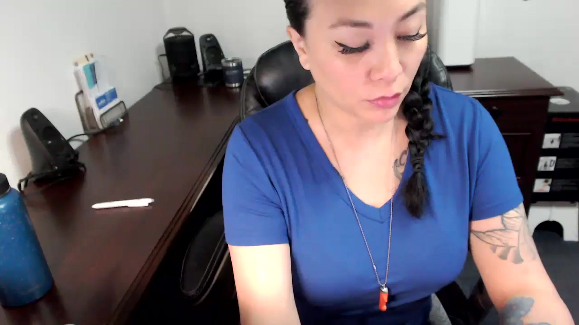 Gallery image thumbnail from MickaylaMoon's myfreecams stream on, 06/05/2024, 16:23 image 12 of 20