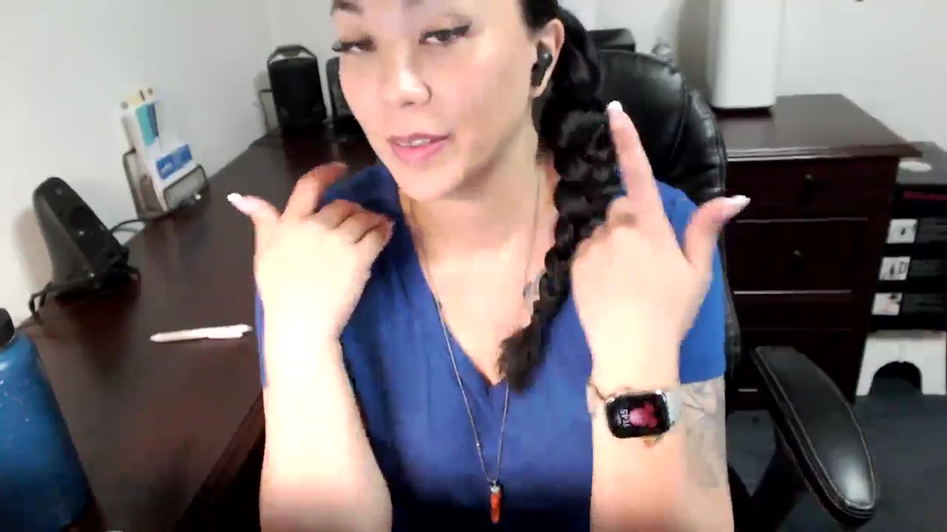 Gallery image thumbnail from MickaylaMoon's myfreecams stream on, 06/05/2024, 16:23 image 14 of 20