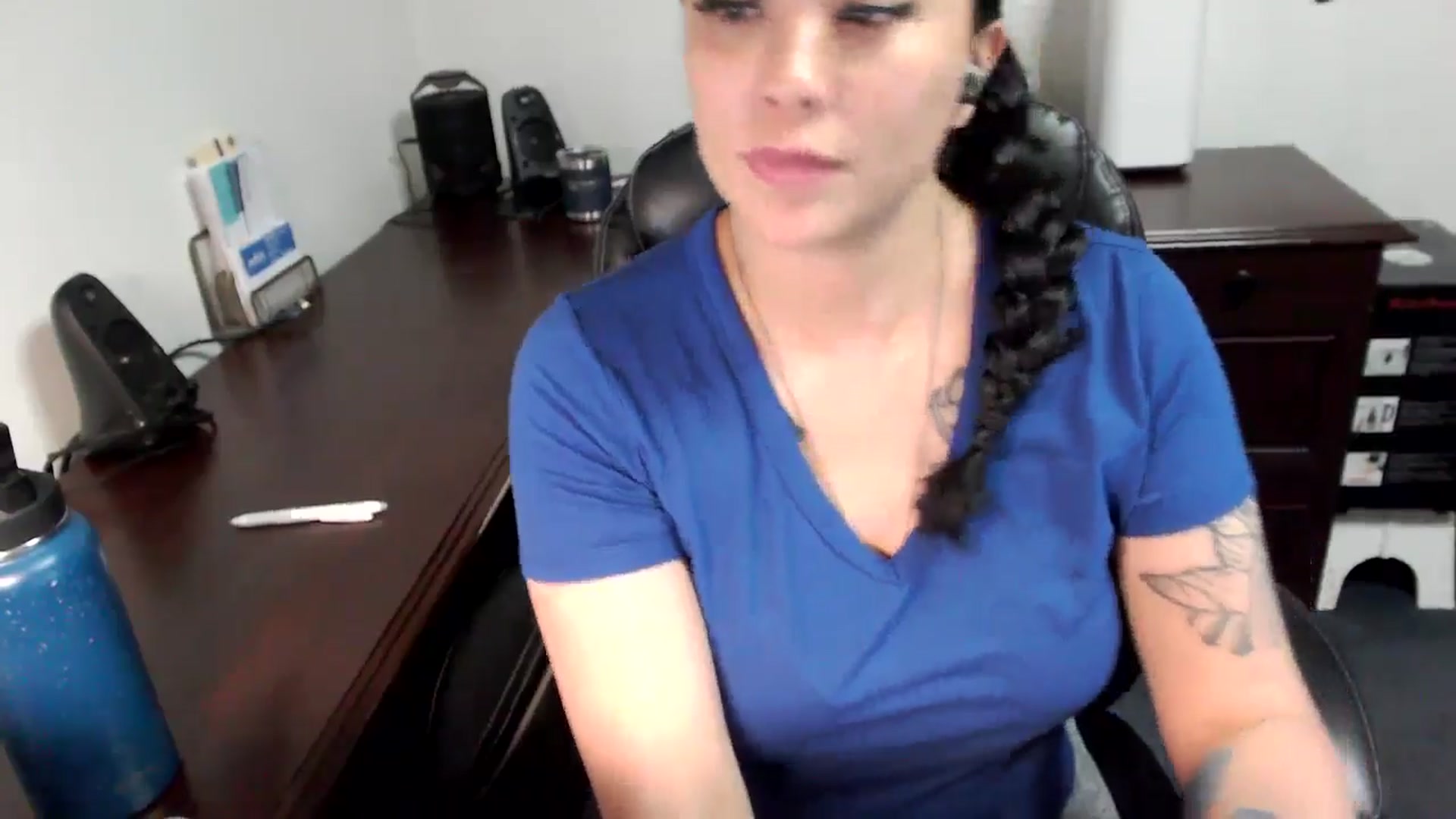 Gallery image thumbnail from MickaylaMoon's myfreecams stream on, 06/05/2024, 16:23 image 17 of 20