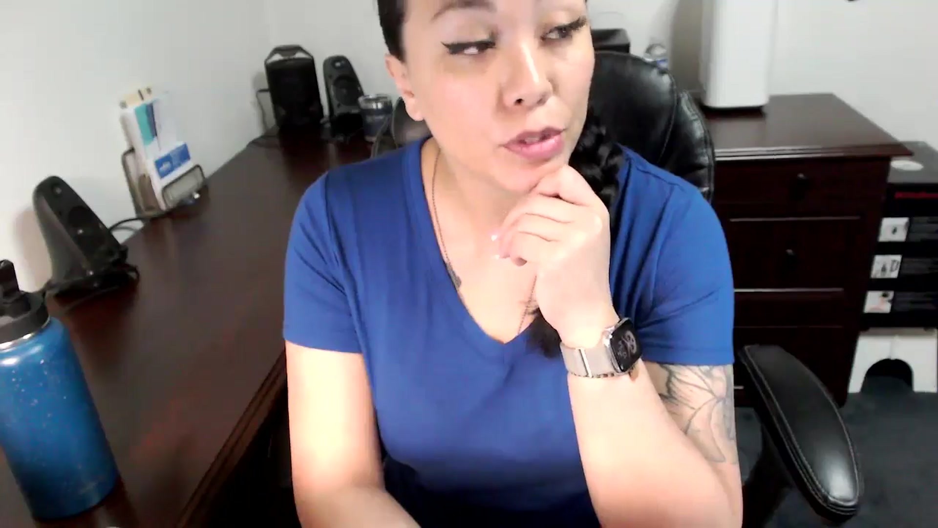 Gallery image thumbnail from MickaylaMoon's myfreecams stream on, 06/05/2024, 16:37 image 18 of 20