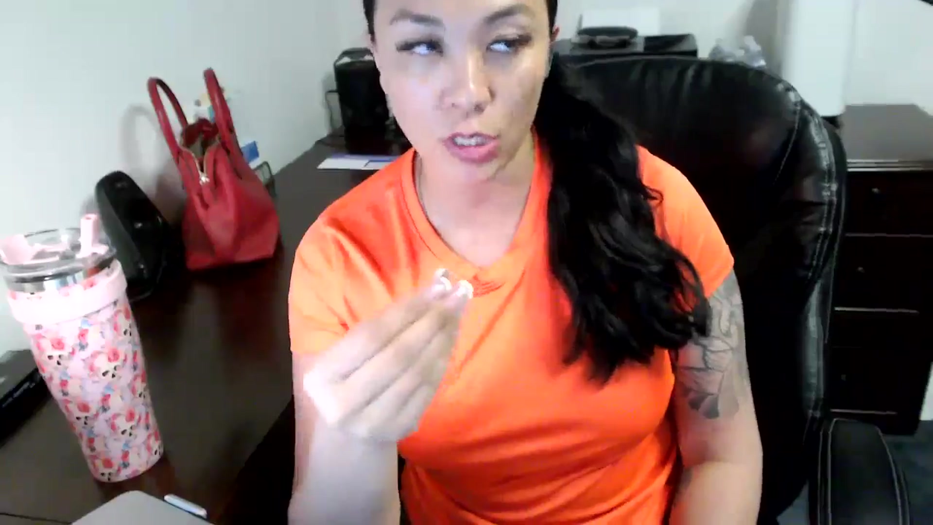 Gallery image thumbnail from MickaylaMoon's myfreecams stream on, 06/11/2024, 18:10 image 15 of 20