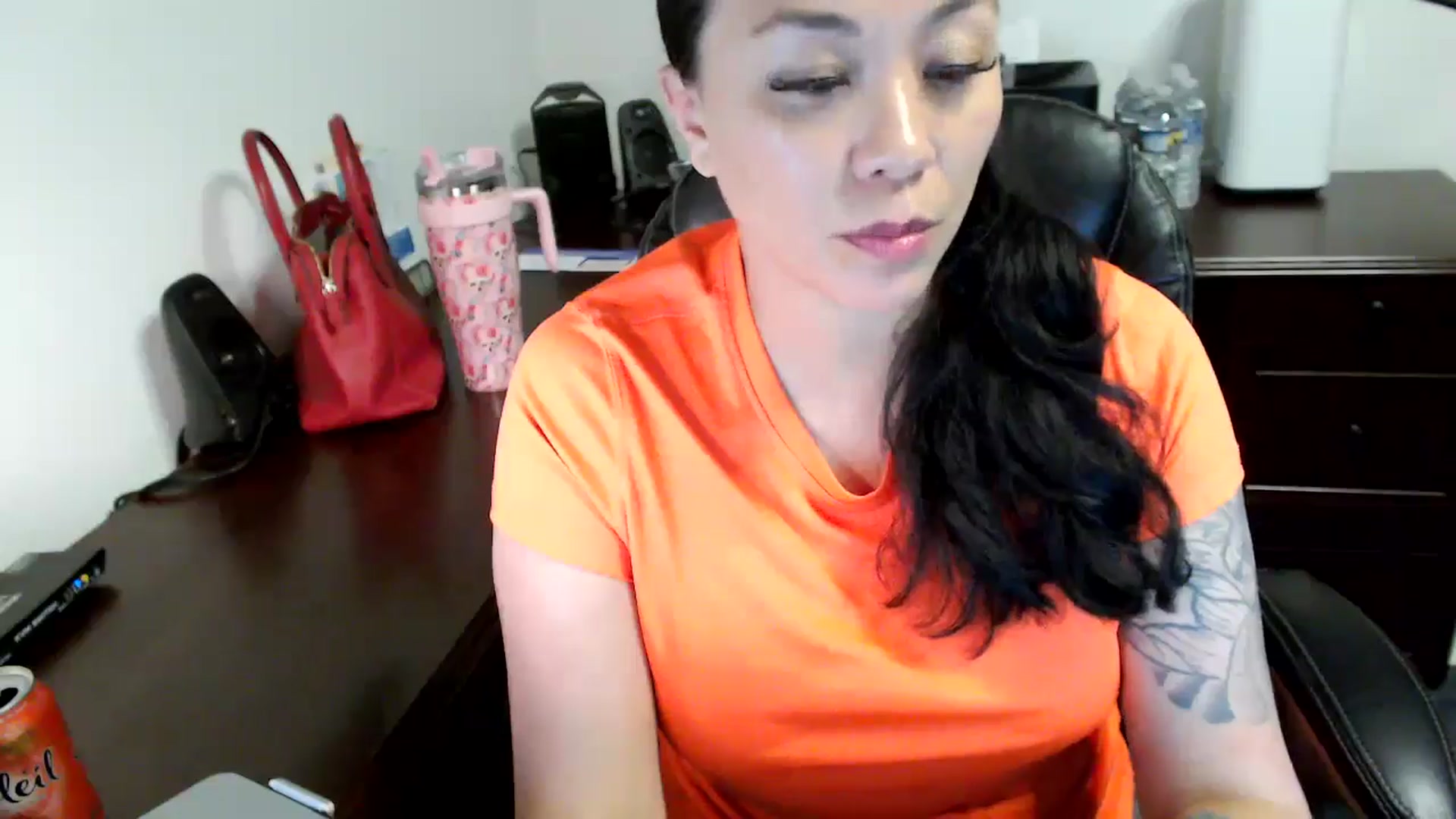 Gallery image thumbnail from MickaylaMoon's myfreecams stream on, 06/11/2024, 19:41 image 8 of 20