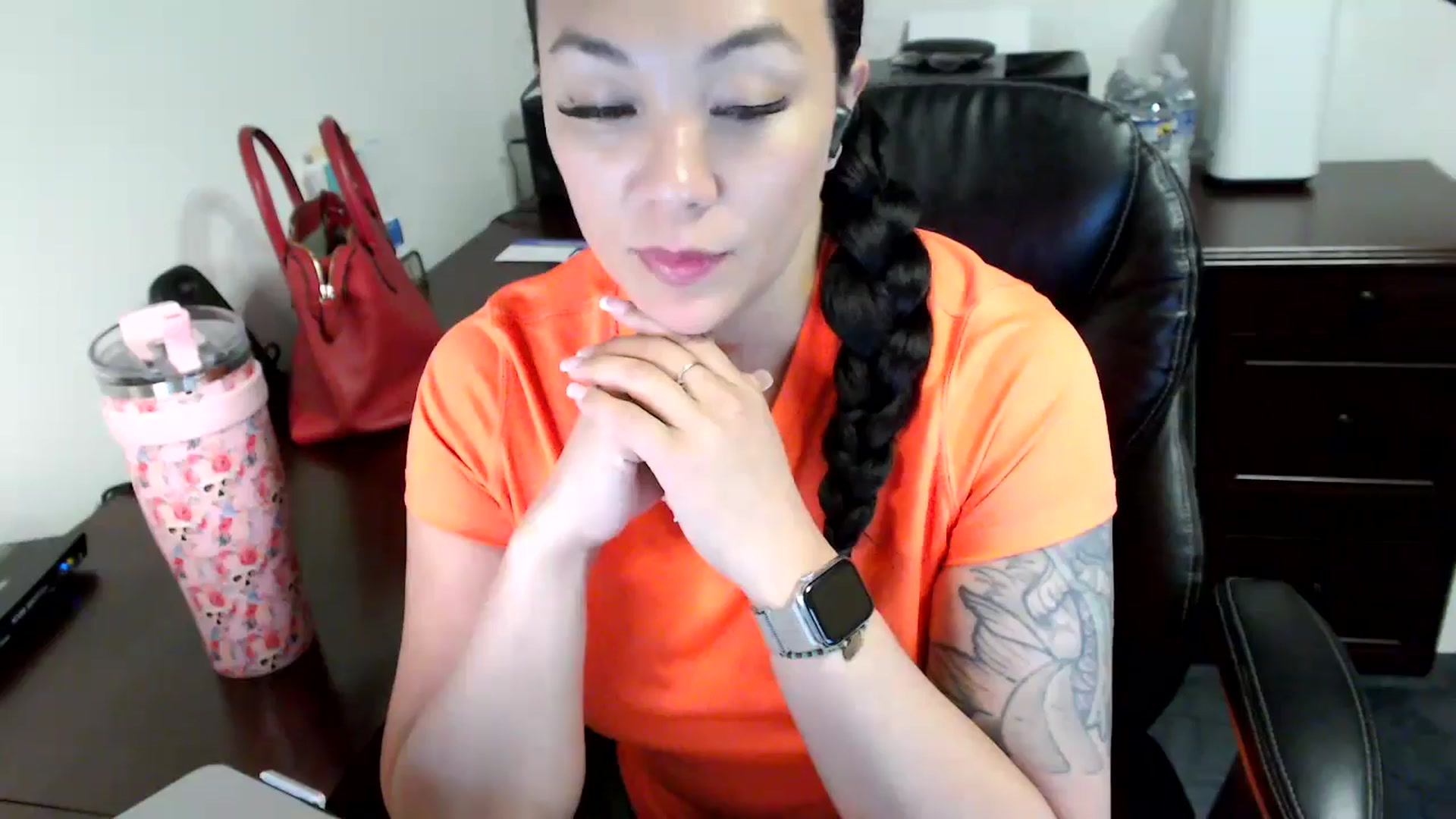 Gallery image thumbnail from MickaylaMoon's myfreecams stream on, 06/11/2024, 20:32 image 5 of 20