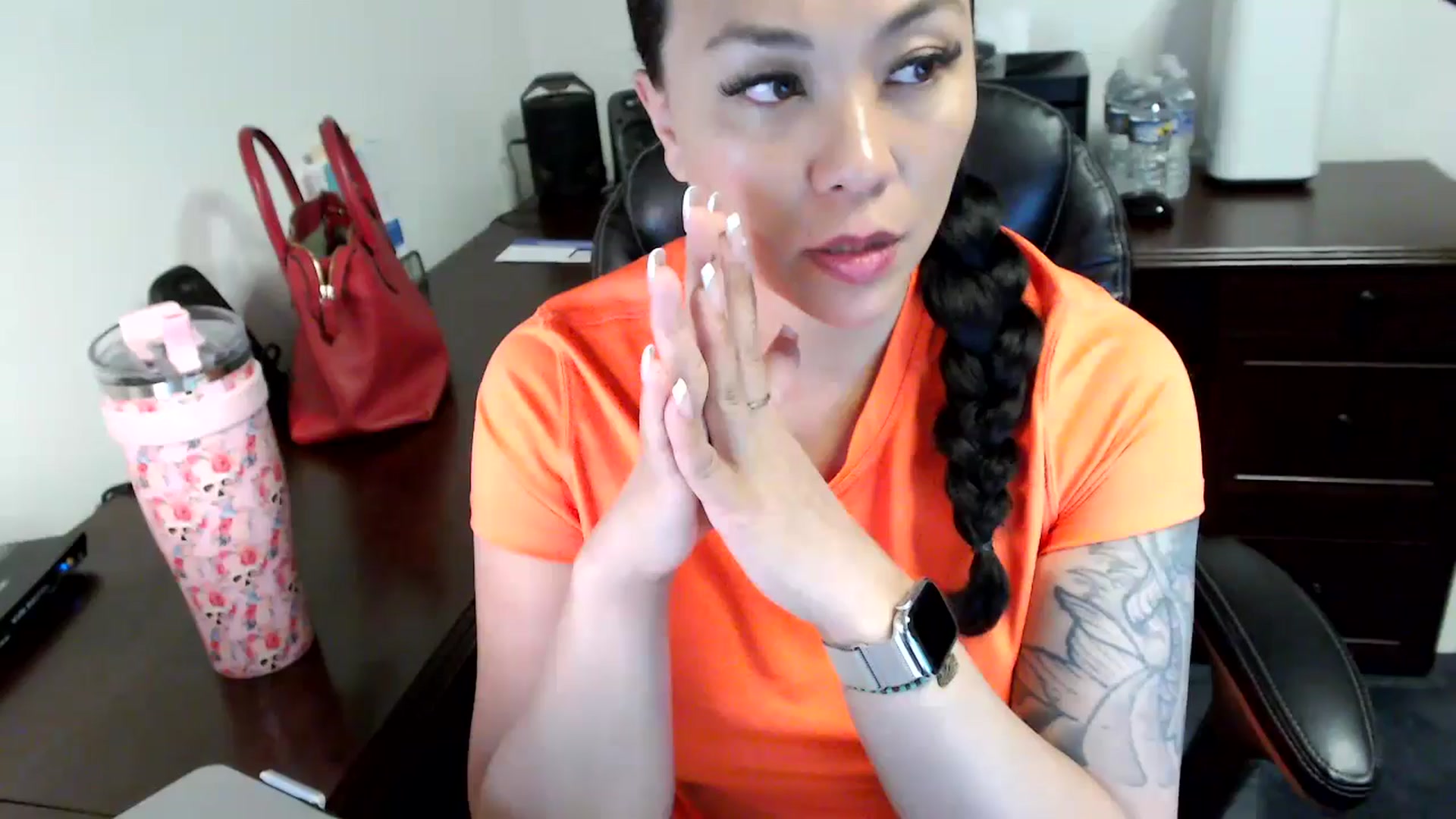 Gallery image thumbnail from MickaylaMoon's myfreecams stream on, 06/11/2024, 20:32 image 10 of 20