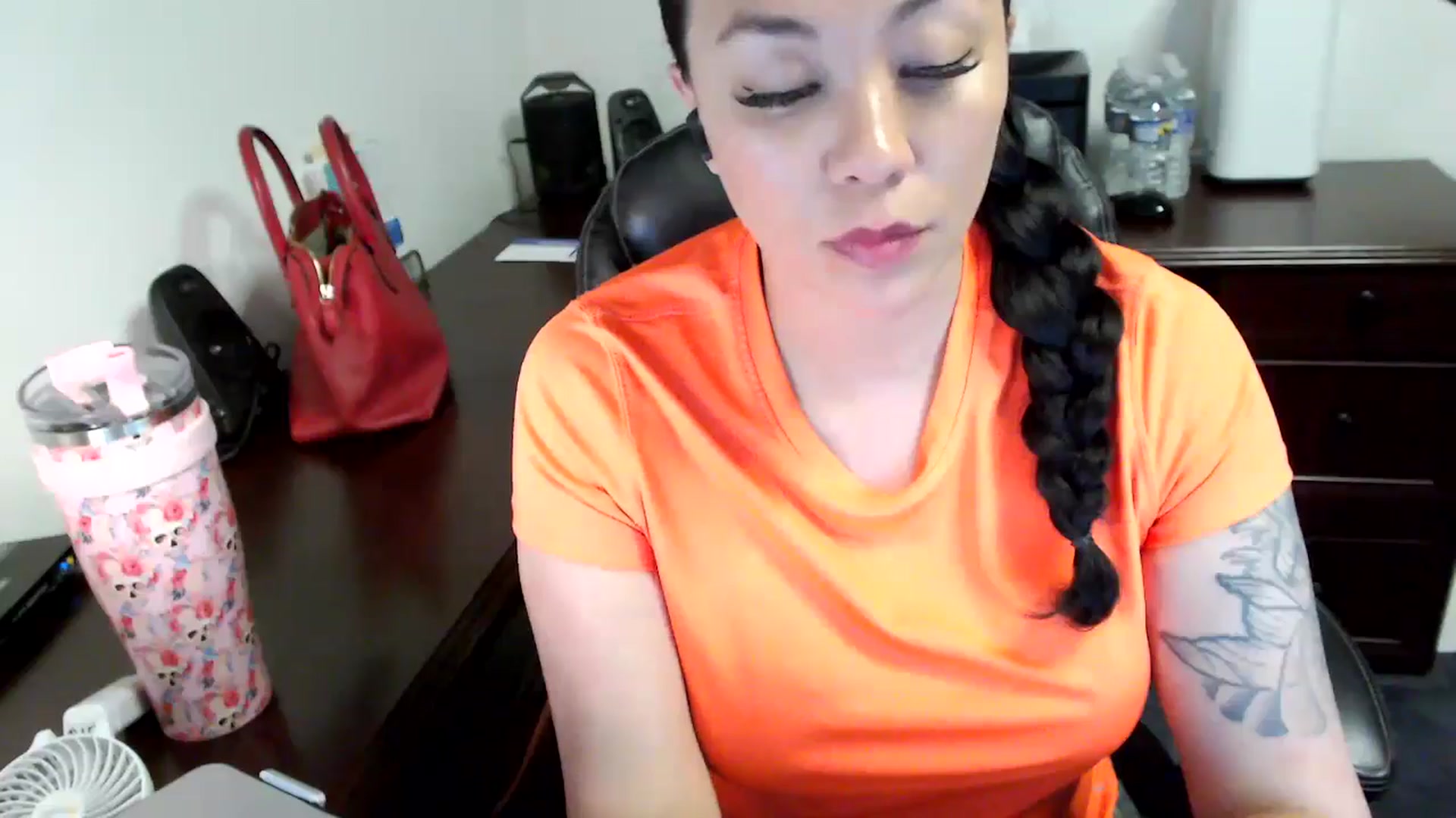 Gallery image thumbnail from MickaylaMoon's myfreecams stream on, 06/11/2024, 20:32 image 14 of 20