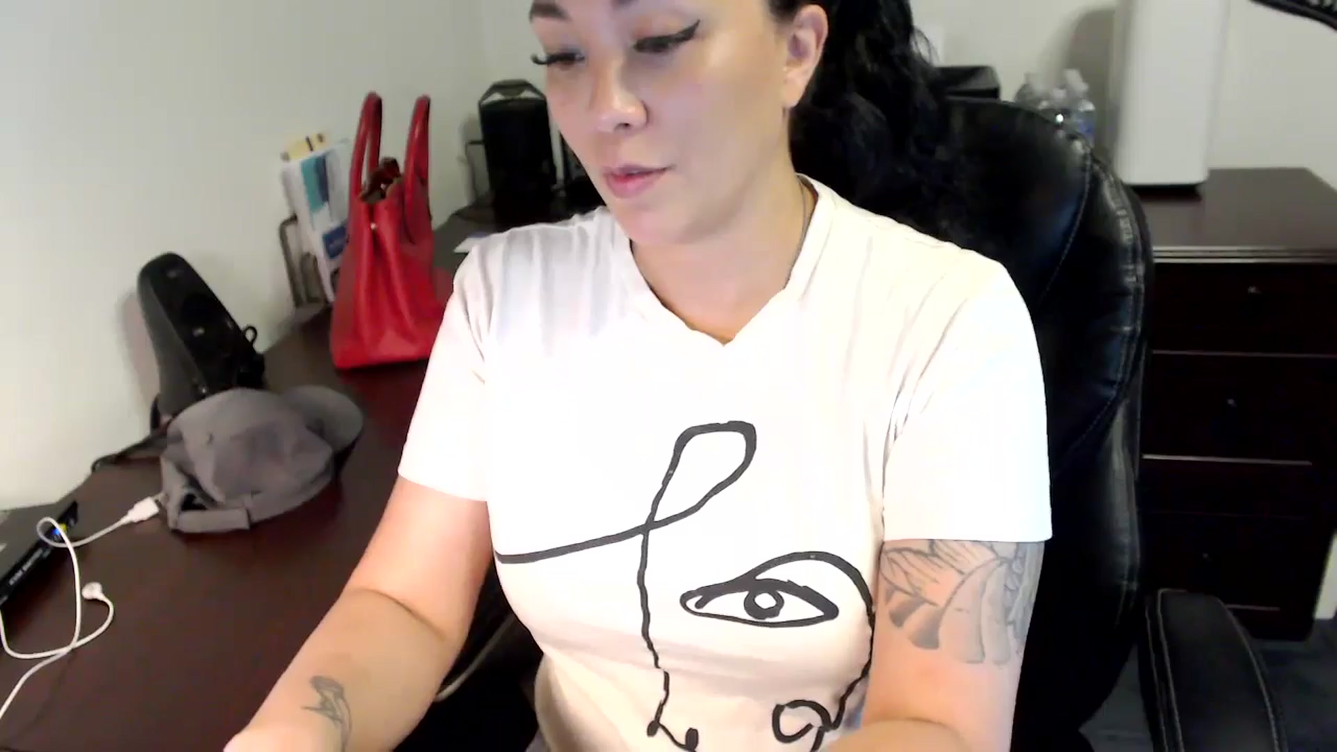 Gallery image thumbnail from MickaylaMoon's myfreecams stream on, 06/12/2024, 13:54 image 20 of 20
