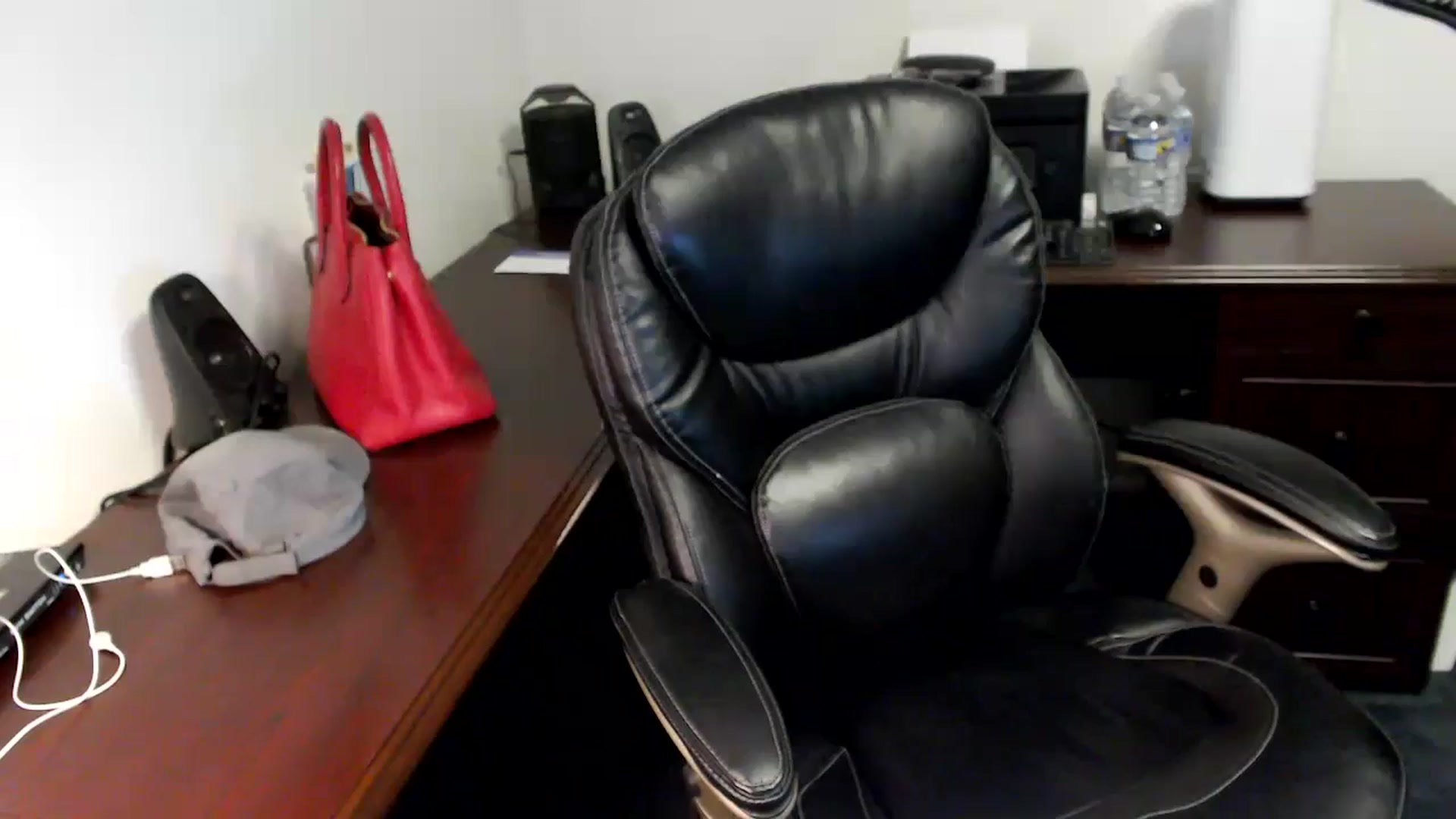 Gallery image thumbnail from MickaylaMoon's myfreecams stream on, 06/12/2024, 15:05 image 17 of 20
