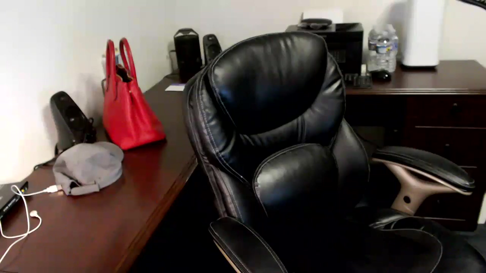 Gallery image thumbnail from MickaylaMoon's myfreecams stream on, 06/12/2024, 15:05 image 11 of 20
