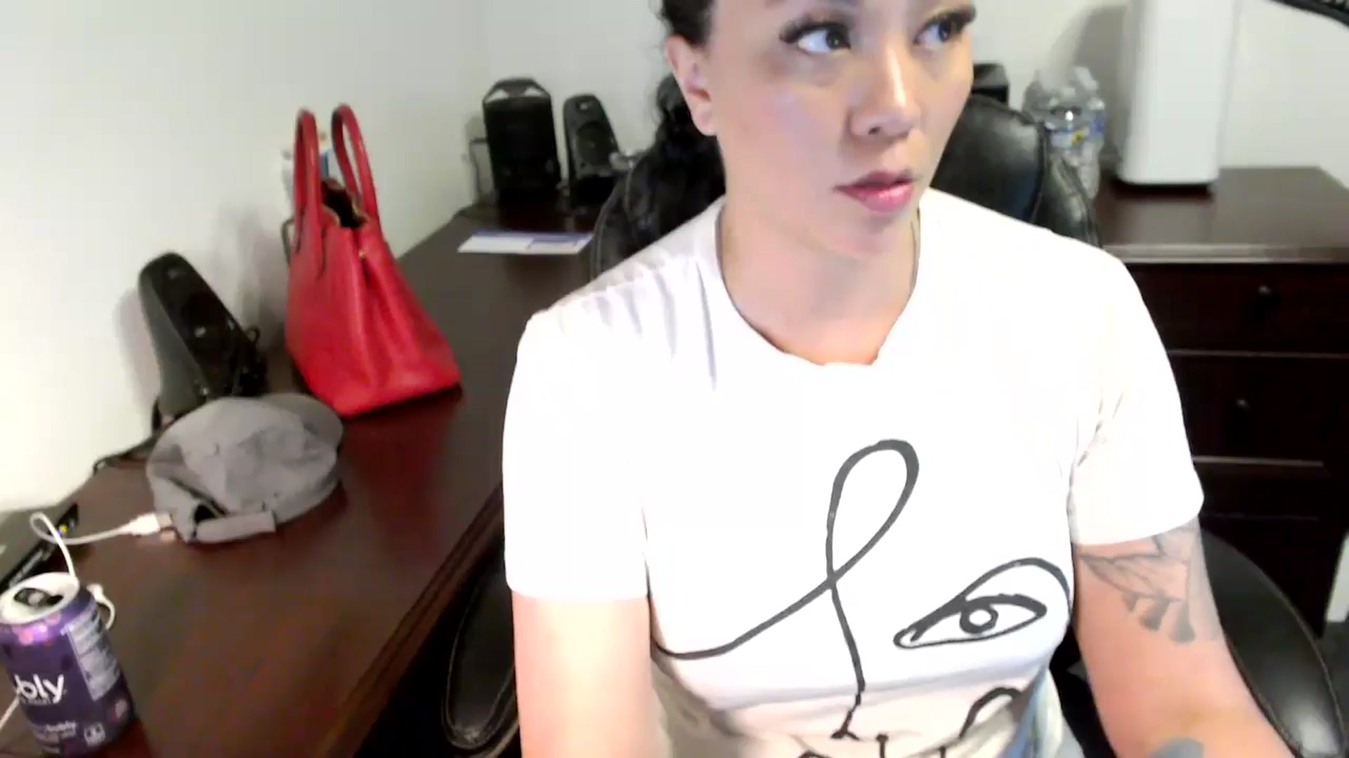 Gallery image thumbnail from MickaylaMoon's myfreecams stream on, 06/12/2024, 15:05 image 12 of 20
