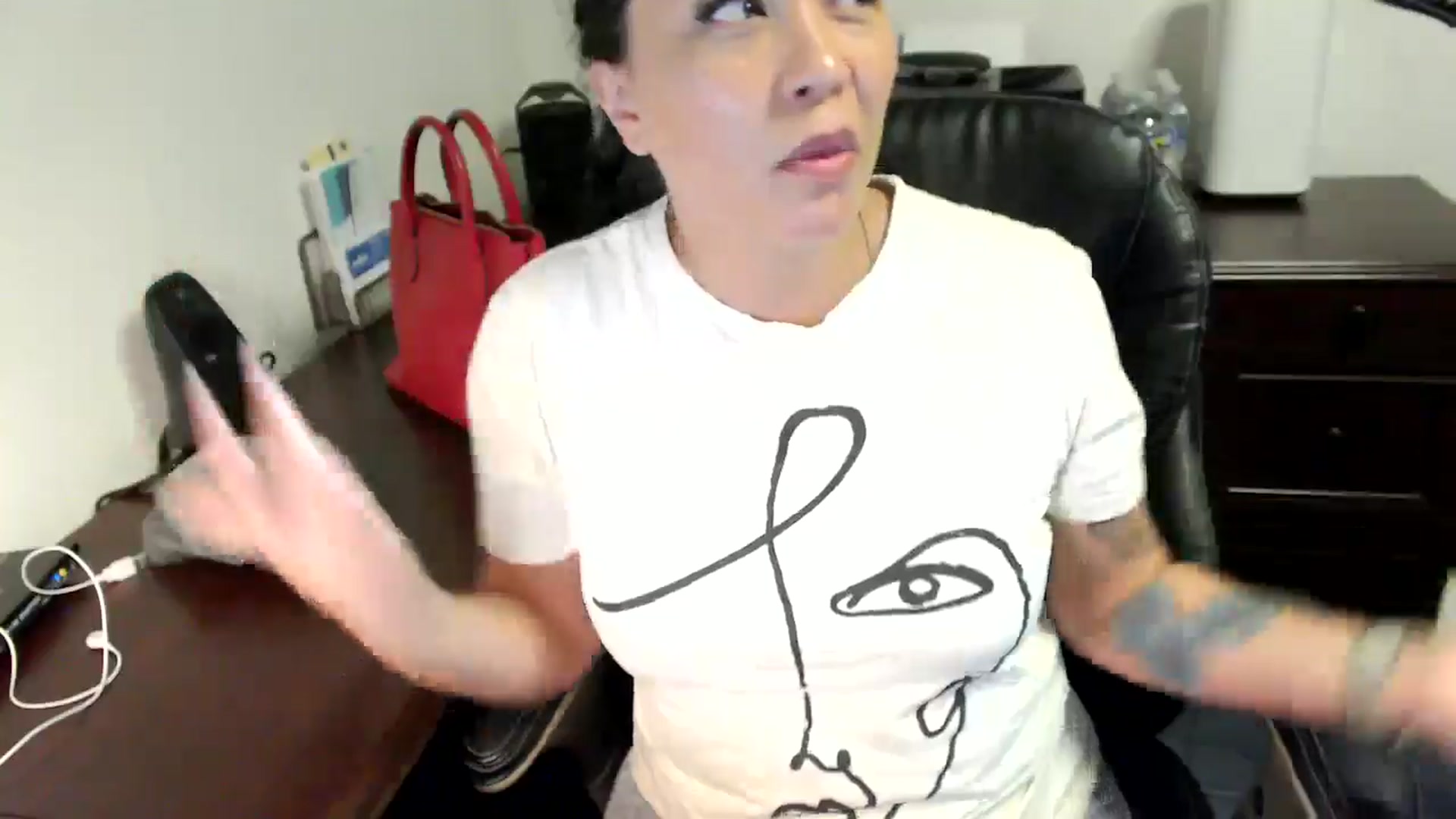 Gallery image thumbnail from MickaylaMoon's myfreecams stream on, 06/12/2024, 17:40 image 9 of 20