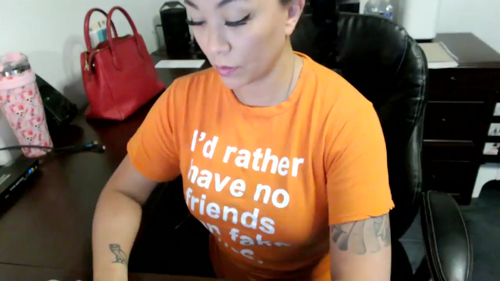 Gallery image thumbnail from MickaylaMoon's myfreecams stream on, 06/13/2024, 14:58 image 1 of 20
