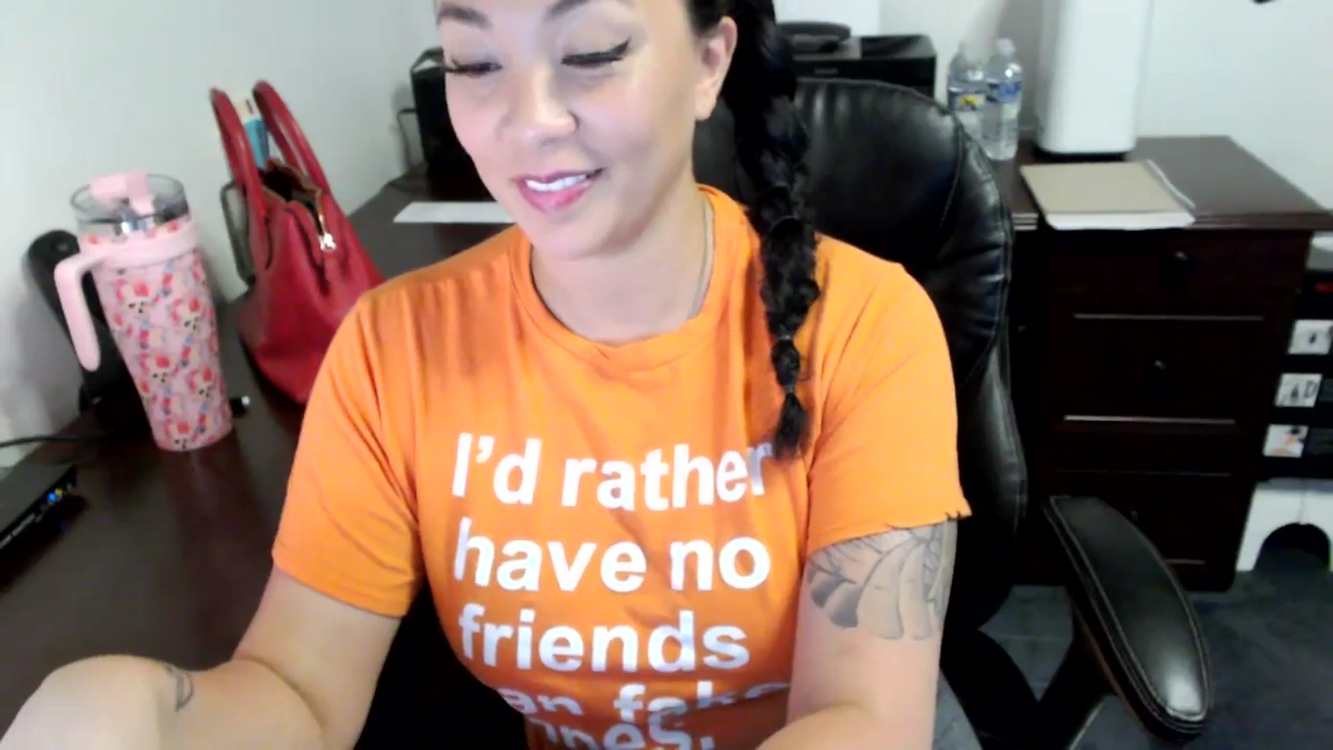 Gallery image thumbnail from MickaylaMoon's myfreecams stream on, 06/13/2024, 14:58 image 16 of 20