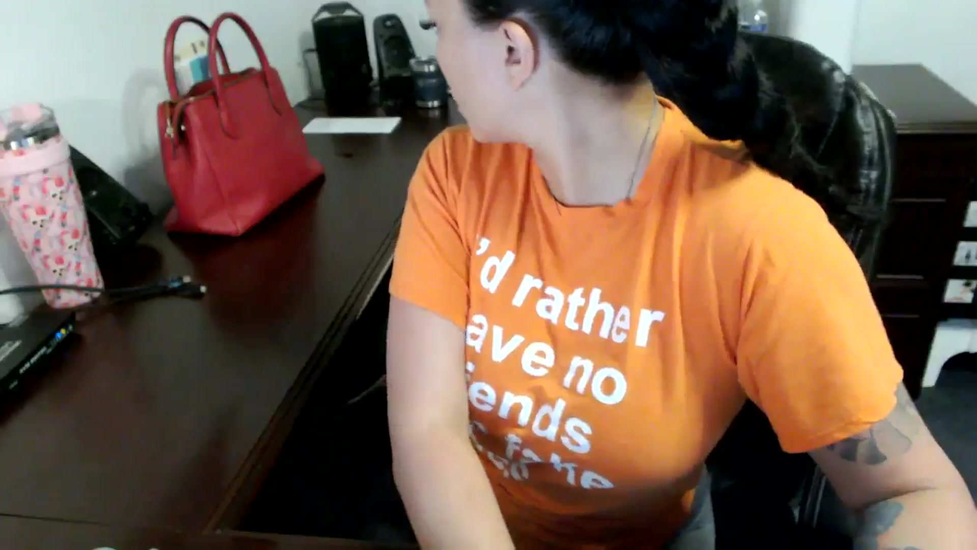 Gallery image thumbnail from MickaylaMoon's myfreecams stream on, 06/13/2024, 14:58 image 2 of 20