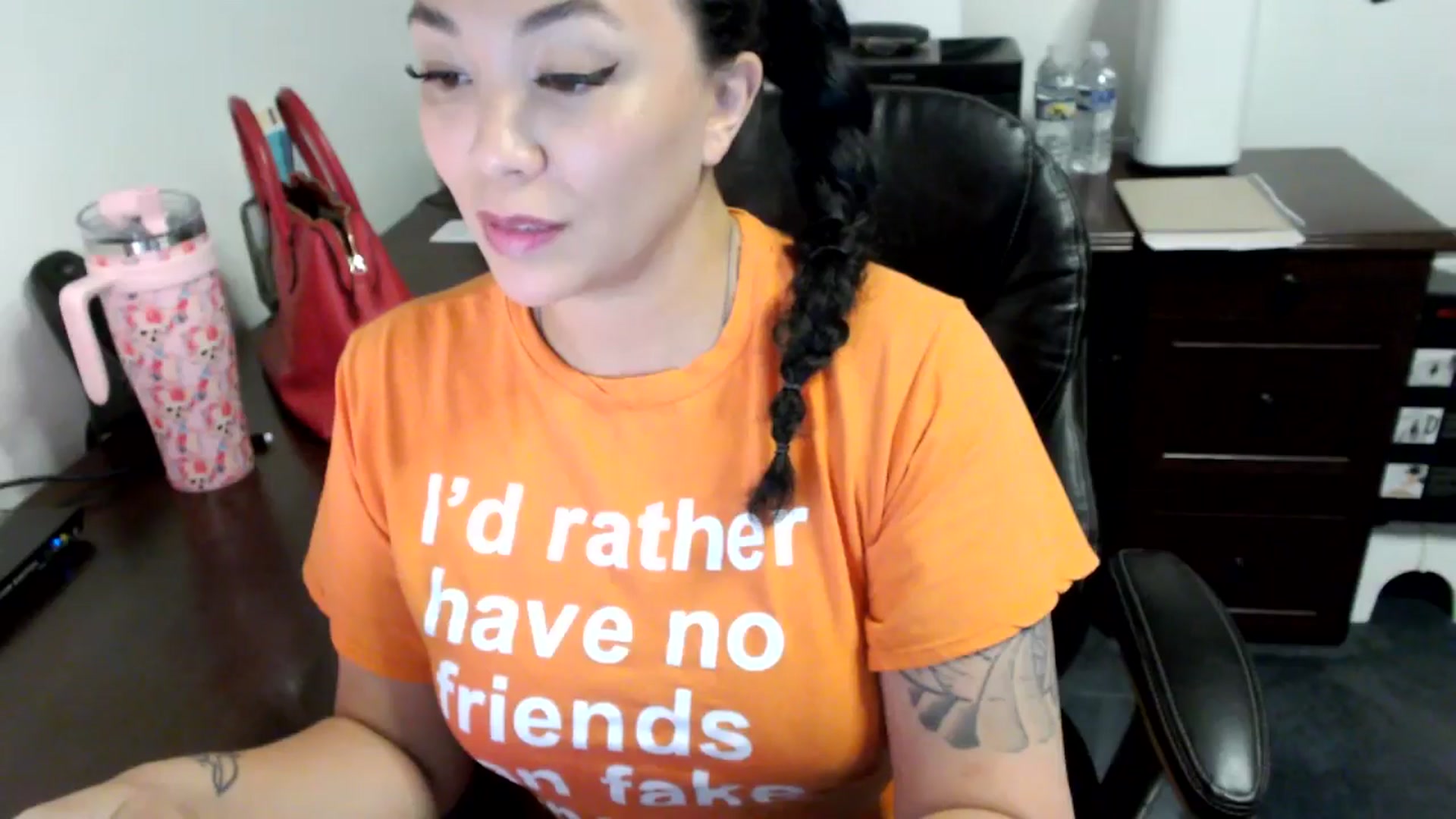 Gallery image thumbnail from MickaylaMoon's myfreecams stream on, 06/13/2024, 14:58 image 19 of 20