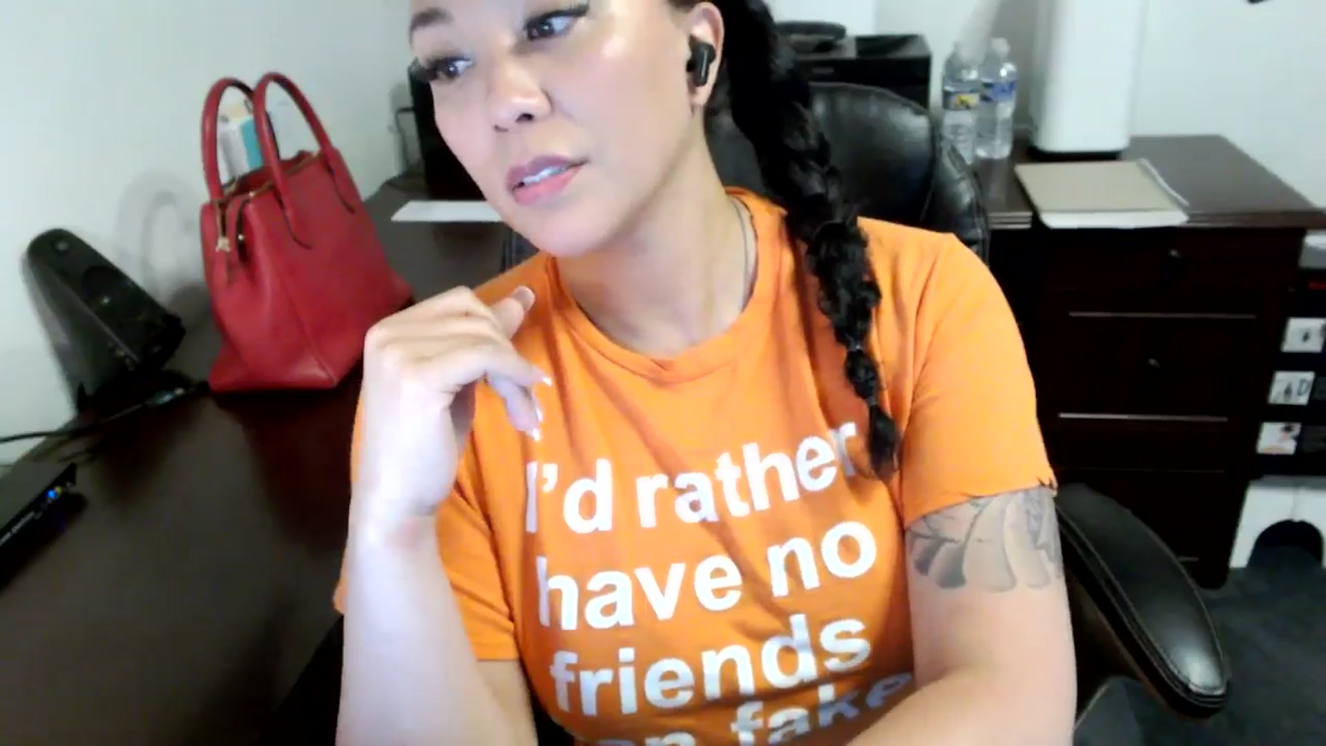 Gallery image thumbnail from MickaylaMoon's myfreecams stream on, 06/13/2024, 15:30 image 16 of 20
